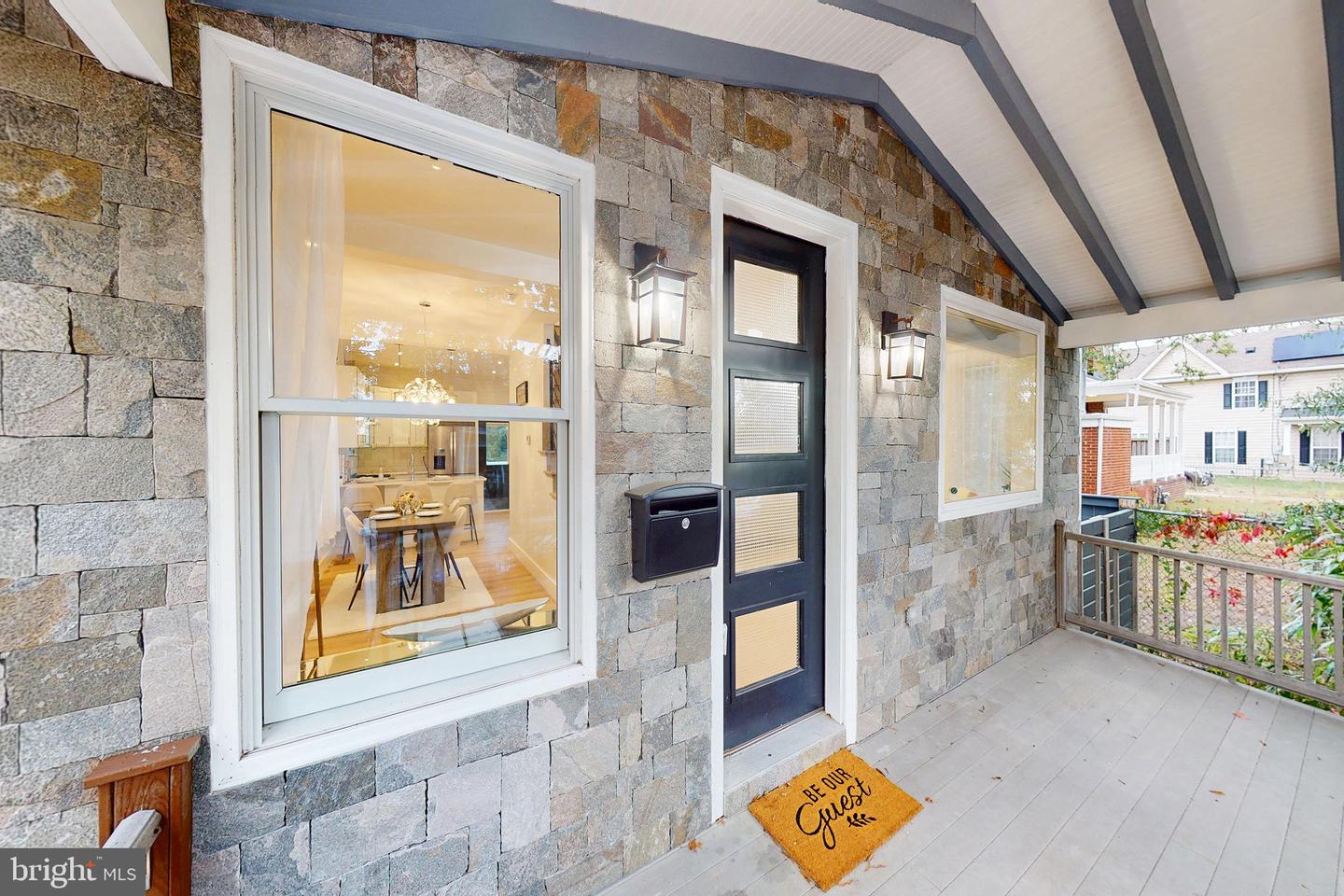 Washington, District Of Columbia, 20018, United States, 6 Bedrooms Bedrooms, ,5 BathroomsBathrooms,Residential,Active,1964489