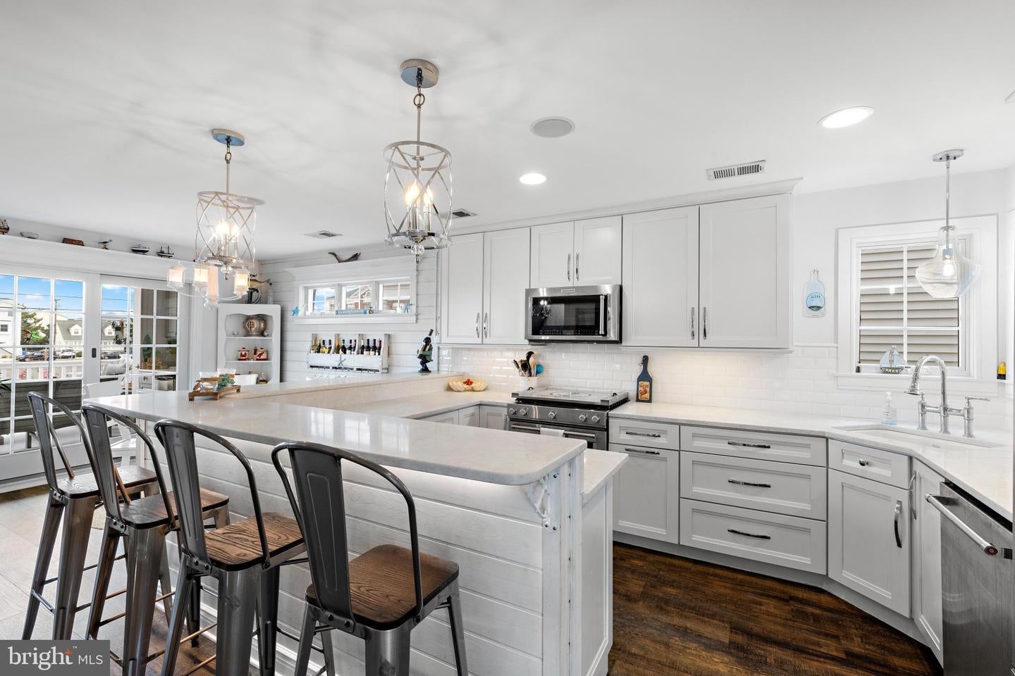 Beach Haven, New Jersey, 08008, United States, 5 Bedrooms Bedrooms, ,4 BathroomsBathrooms,Residential,Active,1941132