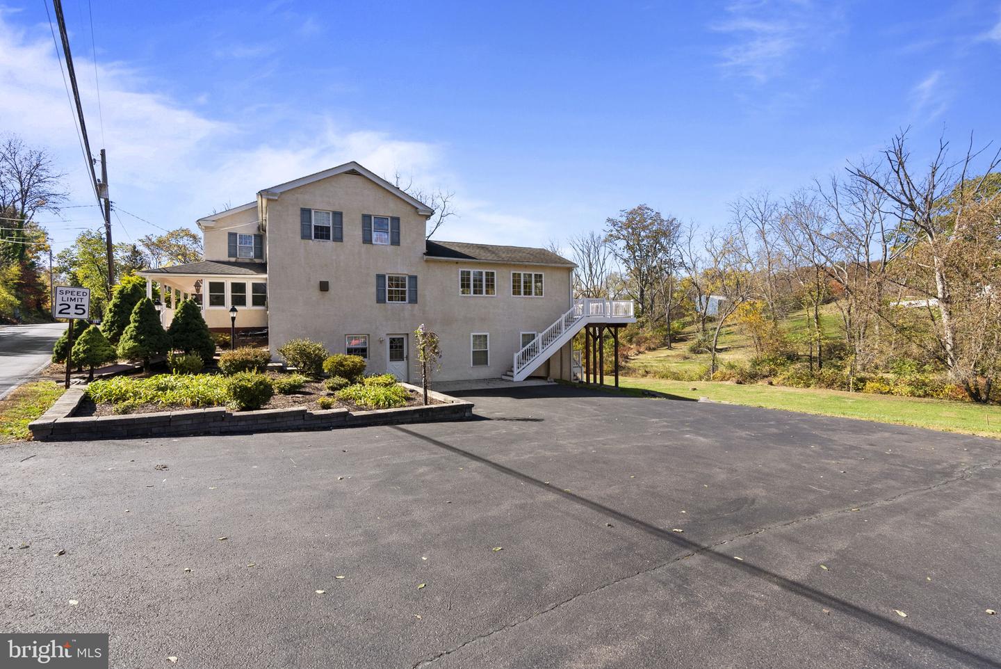 Schwenksville, Pennsylvania, 19473, United States, 3 Bedrooms Bedrooms, ,3 BathroomsBathrooms,Residential,Active,1985601