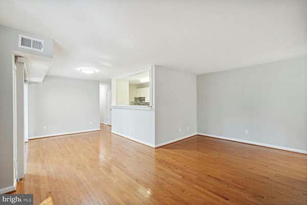 8004 CHANUTE PL APT 12, FALLS CHURCH, VA 22042, photo 5 of 15