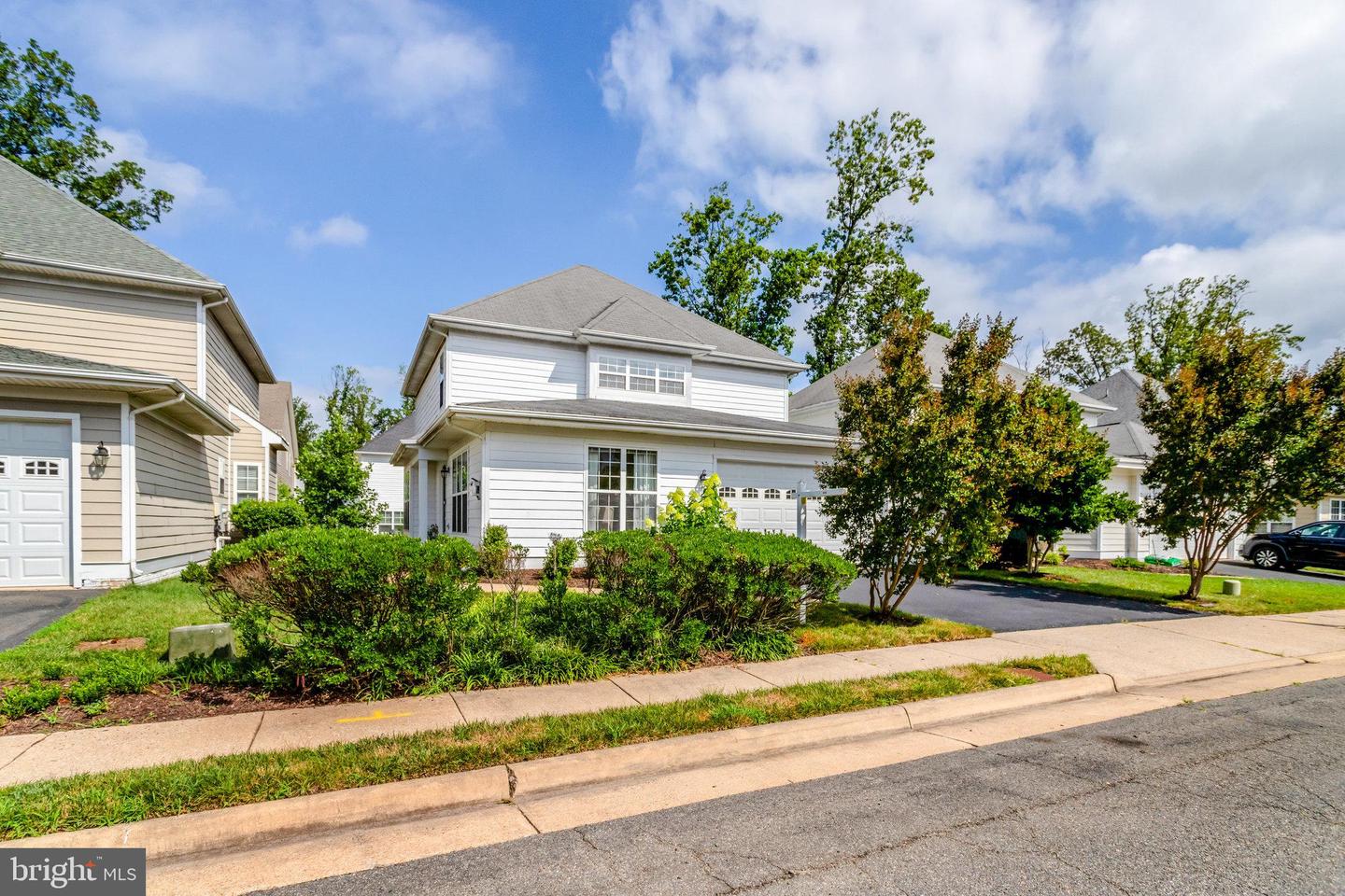 Springfield, Virginia, 22152, United States, 4 Bedrooms Bedrooms, ,4 BathroomsBathrooms,Residential,Active,1893217