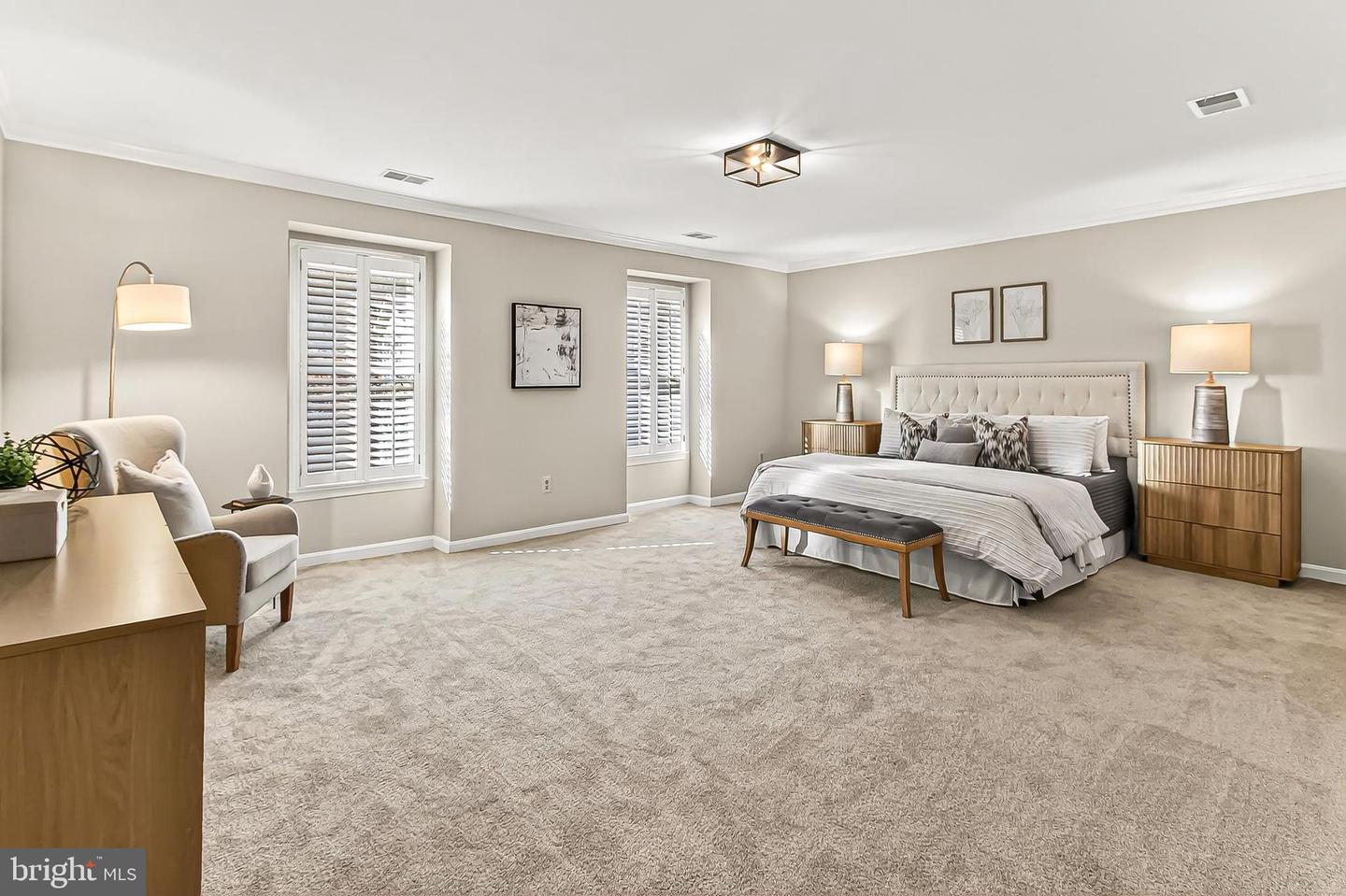 Falls Church, Virginia, 22042, United States, 4 Bedrooms Bedrooms, ,5 BathroomsBathrooms,Residential,Active,1988475