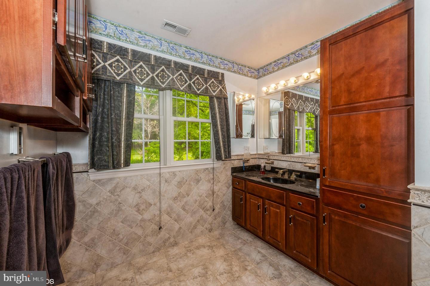 Pikesville, Maryland, 21208, United States, ,6 BathroomsBathrooms,Residential,Pending,1702885