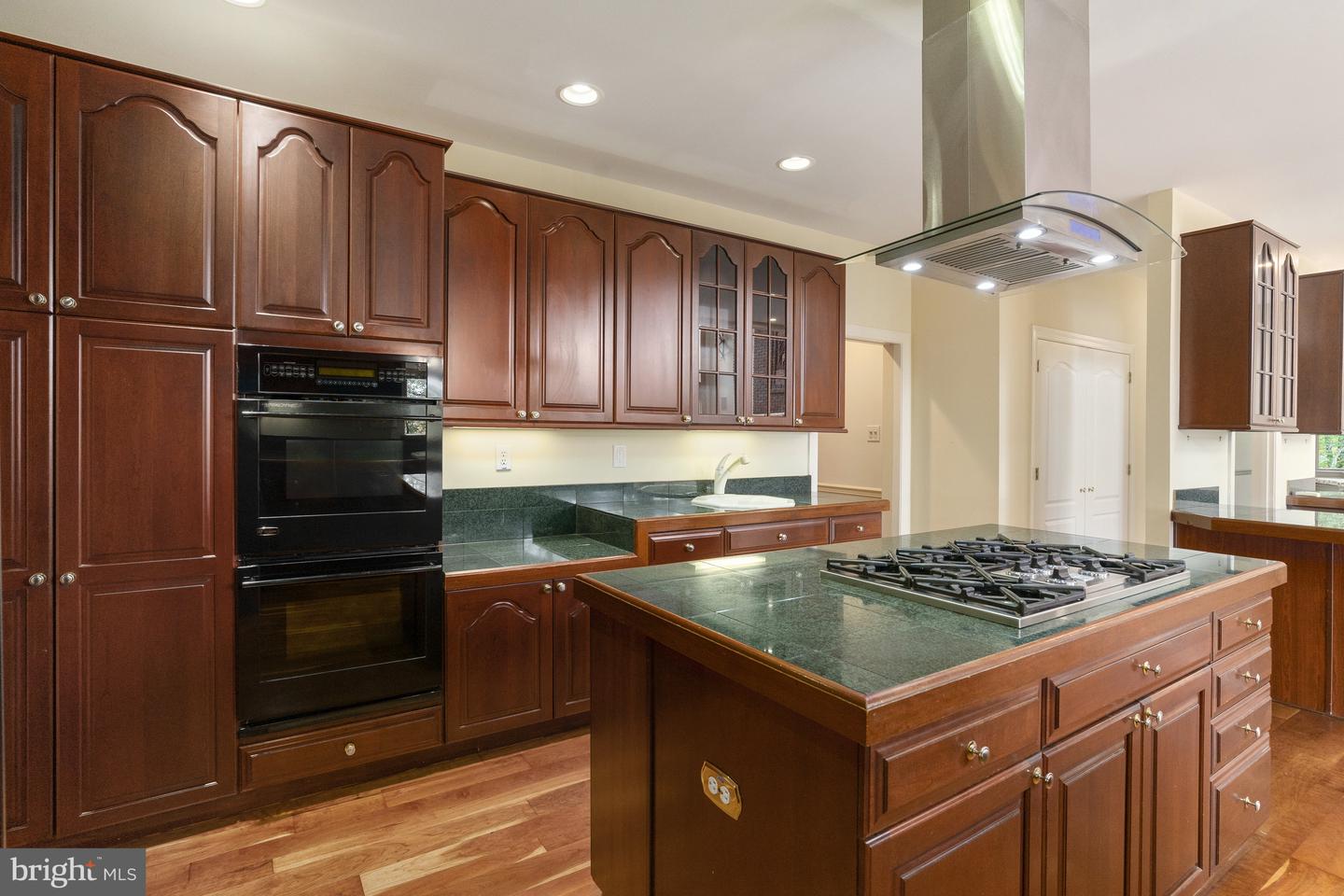 Sellersville, Pennsylvania, 18960, United States, 10 Bedrooms Bedrooms, ,7 BathroomsBathrooms,Residential,Active,1965847