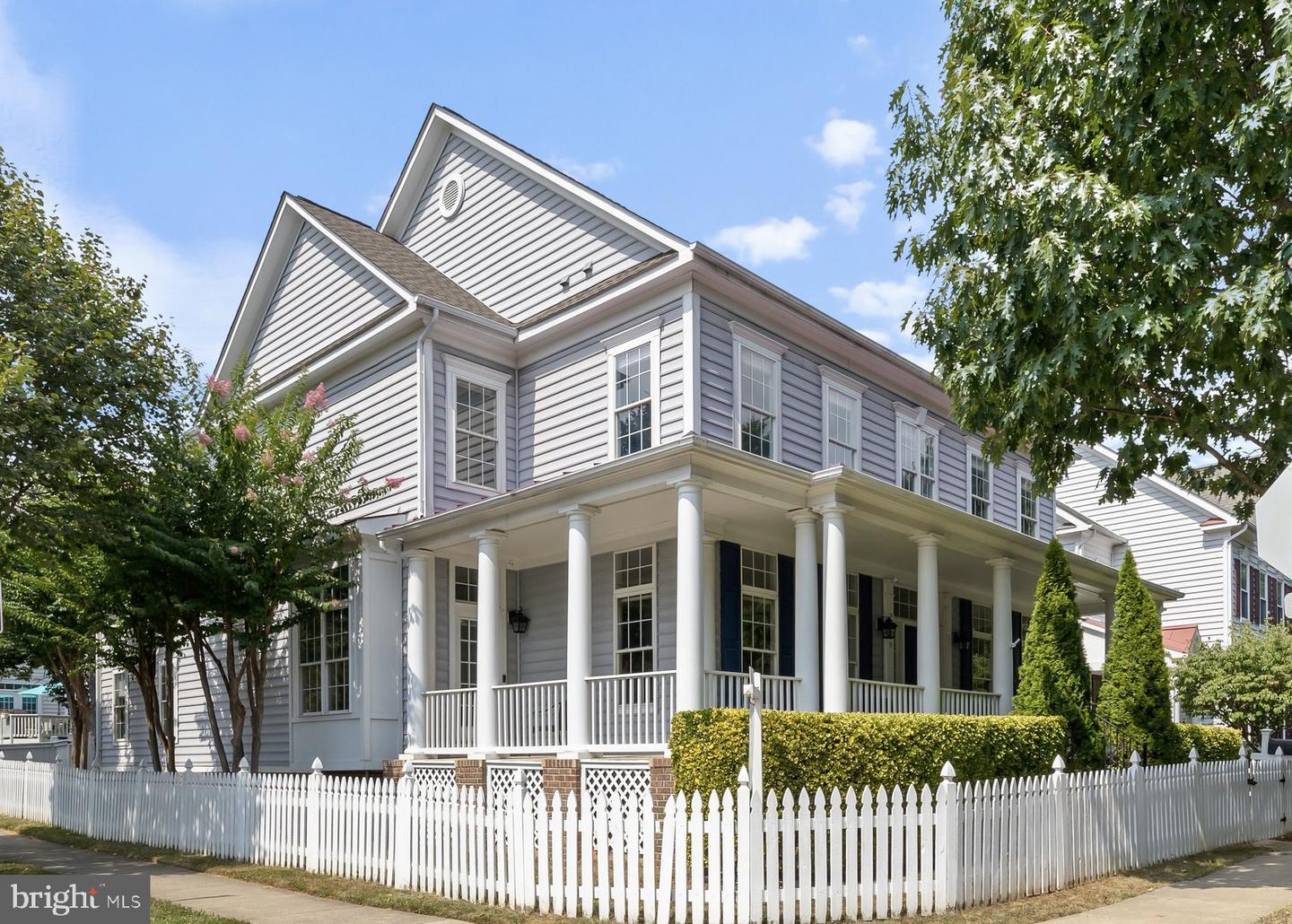 Rockville, Maryland, 20850, United States, 5 Bedrooms Bedrooms, ,6 BathroomsBathrooms,Residential,Active,1941388