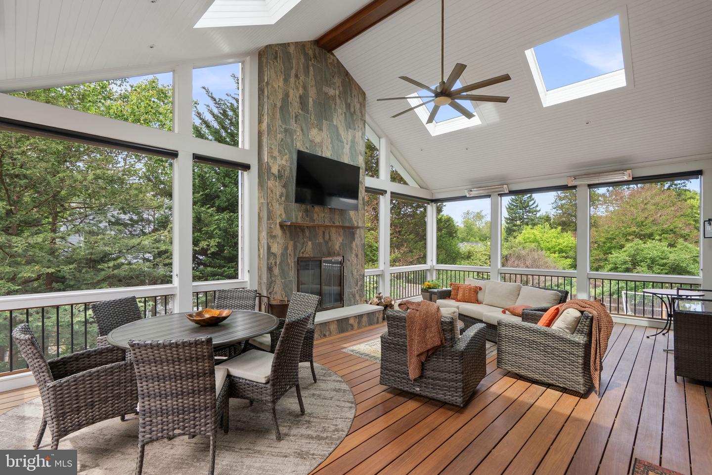 Bethesda, Maryland, 20814, United States, 5 Bedrooms Bedrooms, ,5 BathroomsBathrooms,Residential,Active,2045382