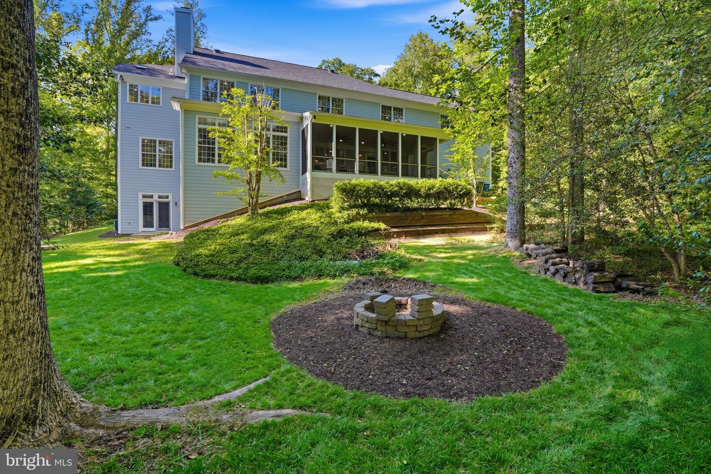 Great Falls, Virginia, 22066, United States, 5 Bedrooms Bedrooms, ,7 BathroomsBathrooms,Residential,Active,2044999