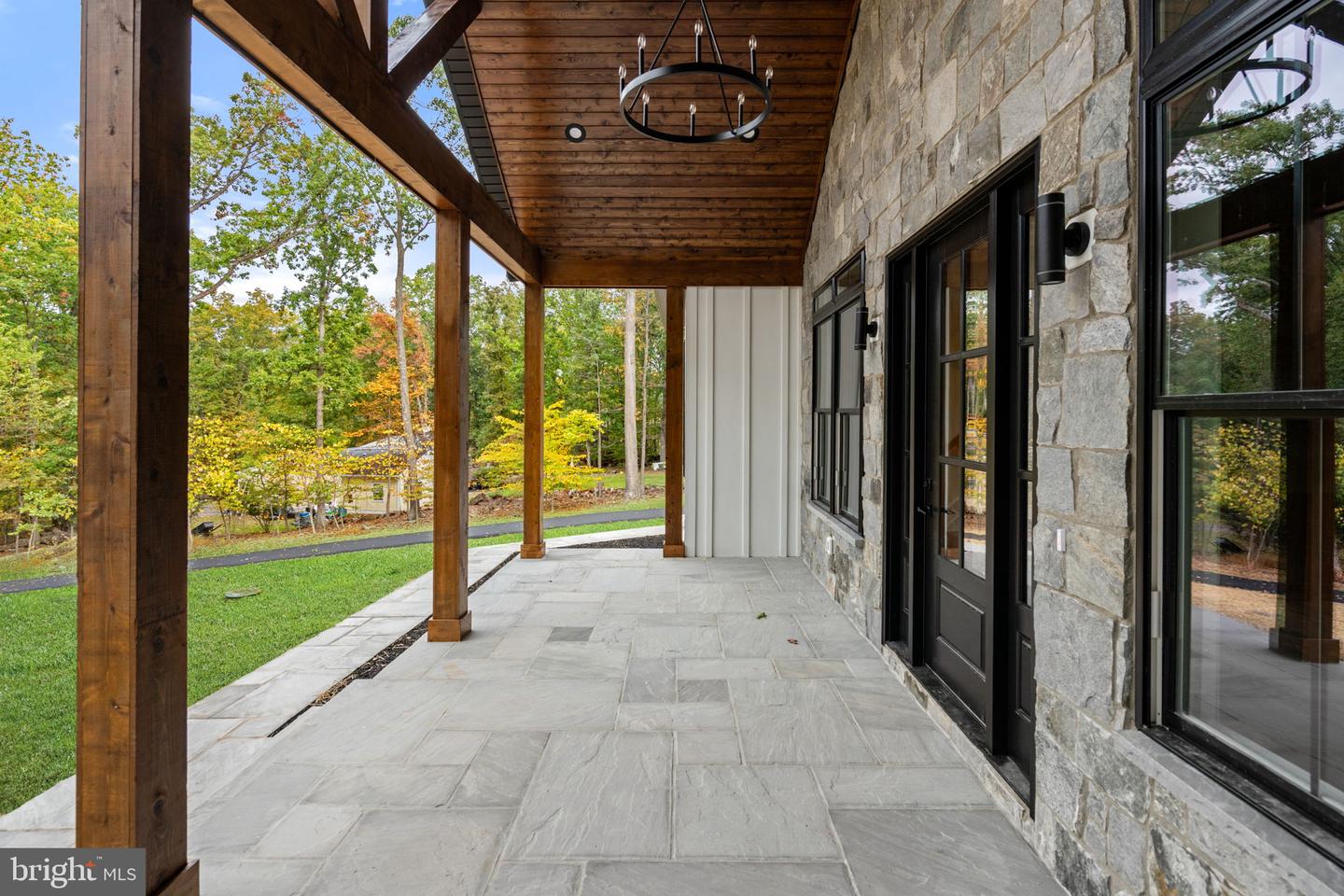 Warrenton, Virginia, 20187, United States, 5 Bedrooms Bedrooms, ,6 BathroomsBathrooms,Residential,Active,2006968