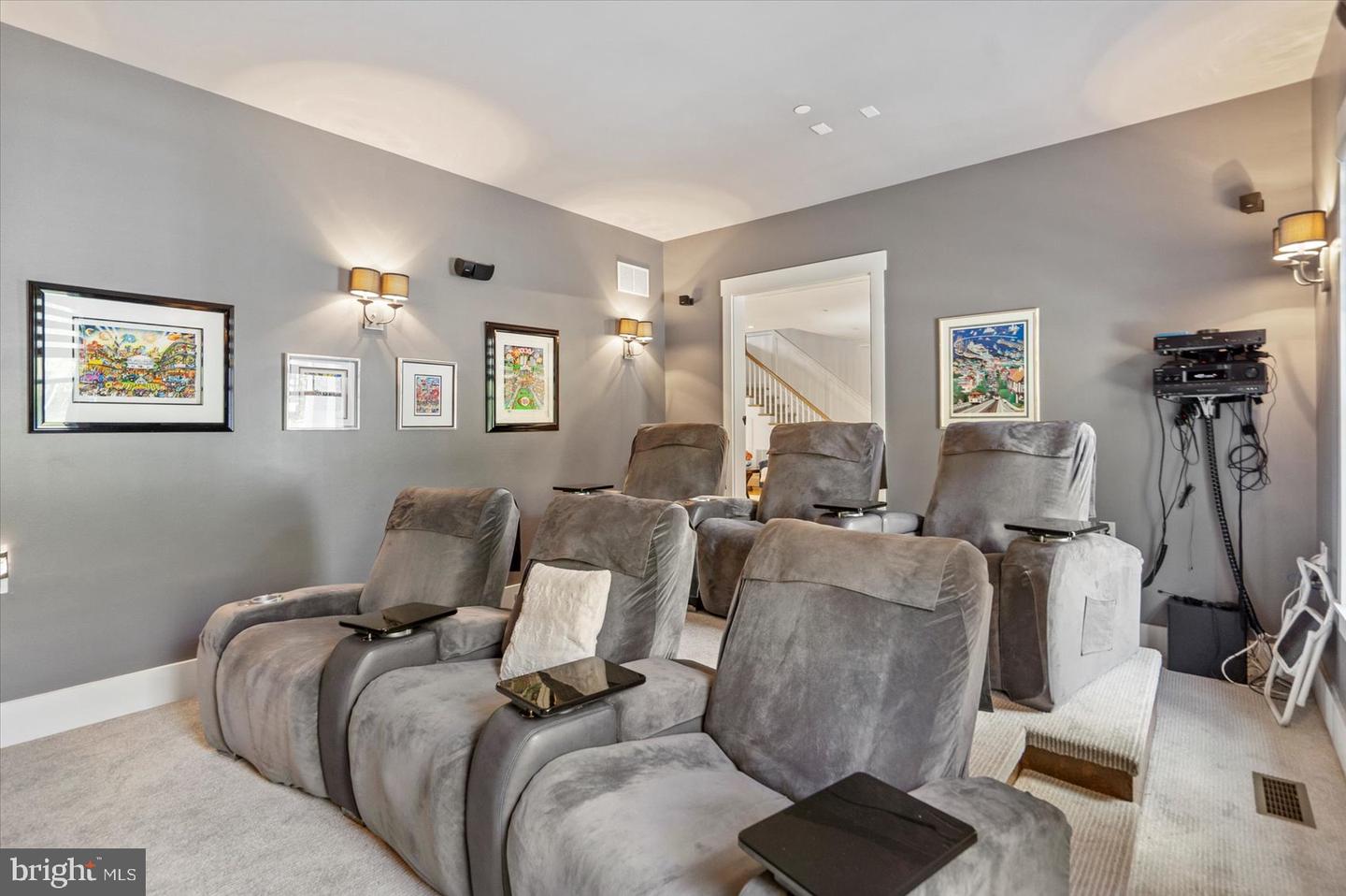 Middle River, Maryland, 21220, United States, 7 Bedrooms Bedrooms, ,7 BathroomsBathrooms,Residential,Active,1969646