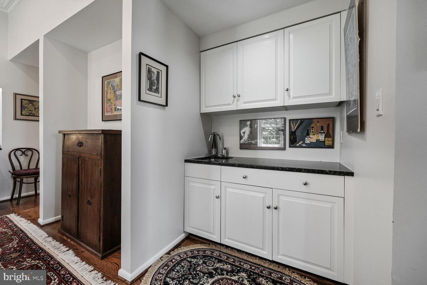Alexandria, Virginia, 22314, United States, 2 Bedrooms Bedrooms, ,2 BathroomsBathrooms,Residential,Active,1929665