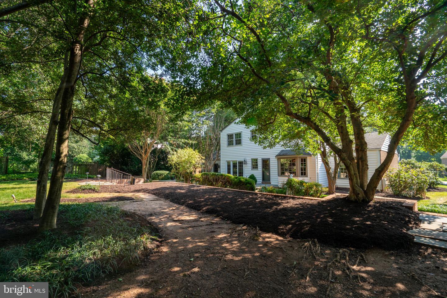Mclean, Virginia, 22102, United States, 4 Bedrooms Bedrooms, ,3 BathroomsBathrooms,Residential,Pending,1929414