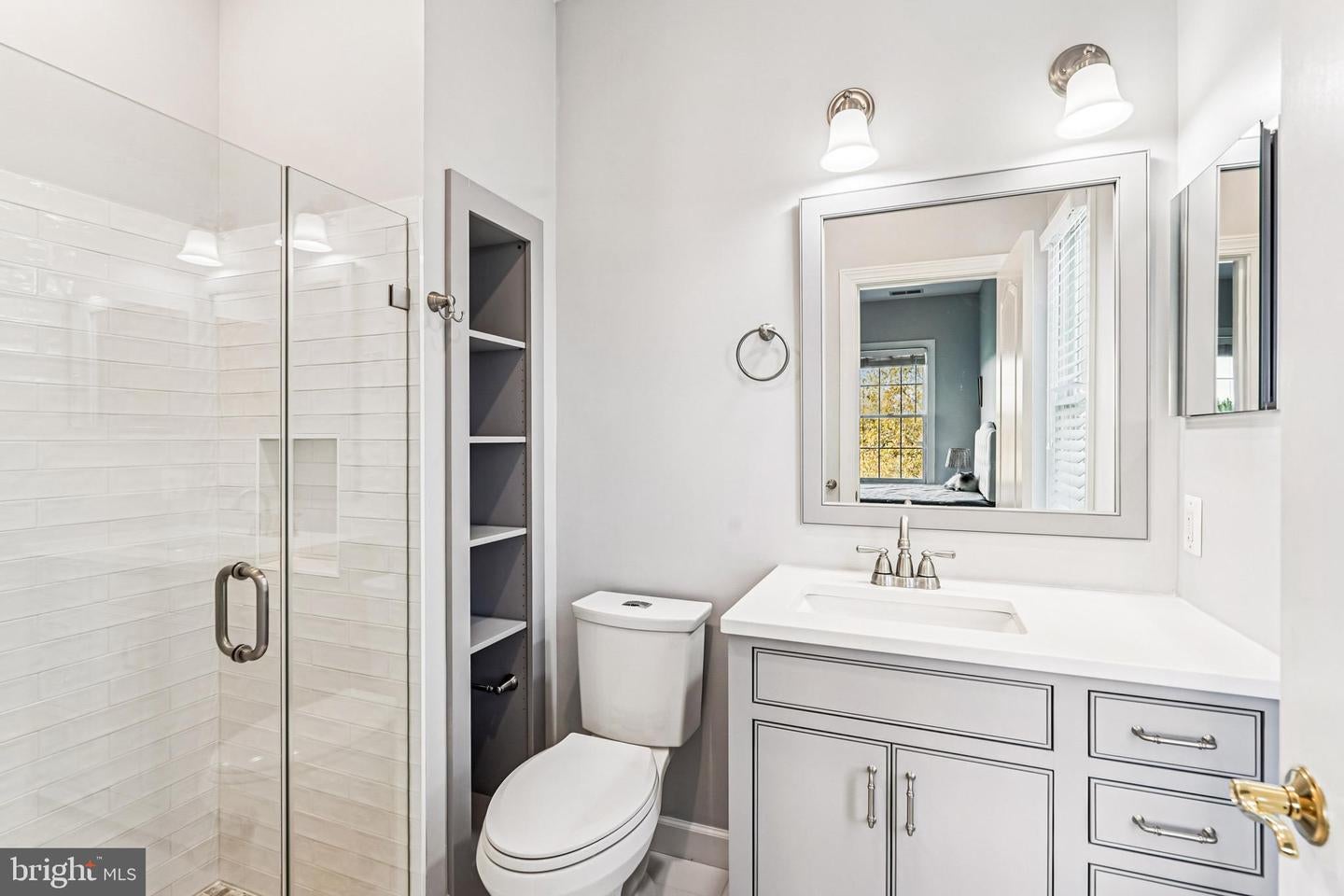 Leesburg, Virginia, 20175, United States, 5 Bedrooms Bedrooms, ,6 BathroomsBathrooms,Residential,Active,1987213