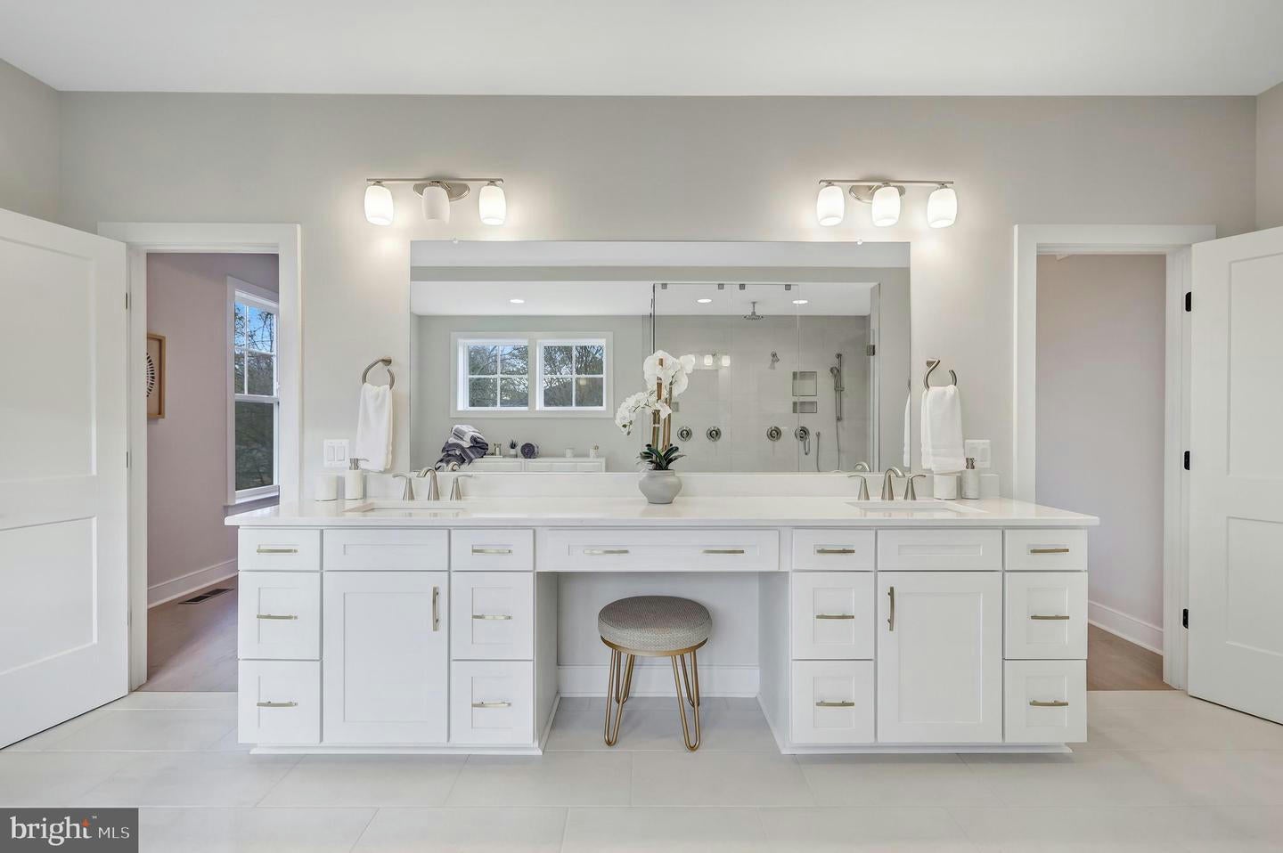 Arlington, Virginia, 22207, United States, ,Residential,Pending,1702157