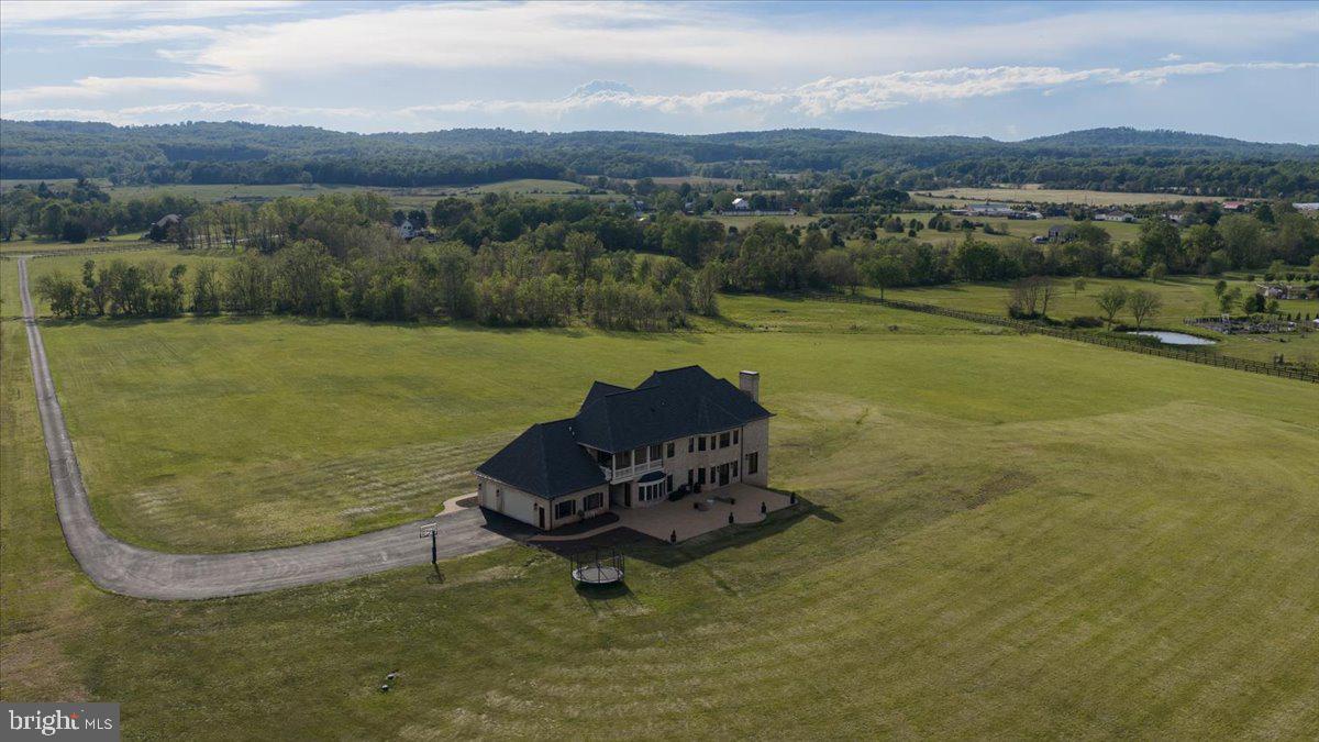 Leesburg, Virginia, 20176, United States, 4 Bedrooms Bedrooms, ,7 BathroomsBathrooms,Residential,Active,2045788