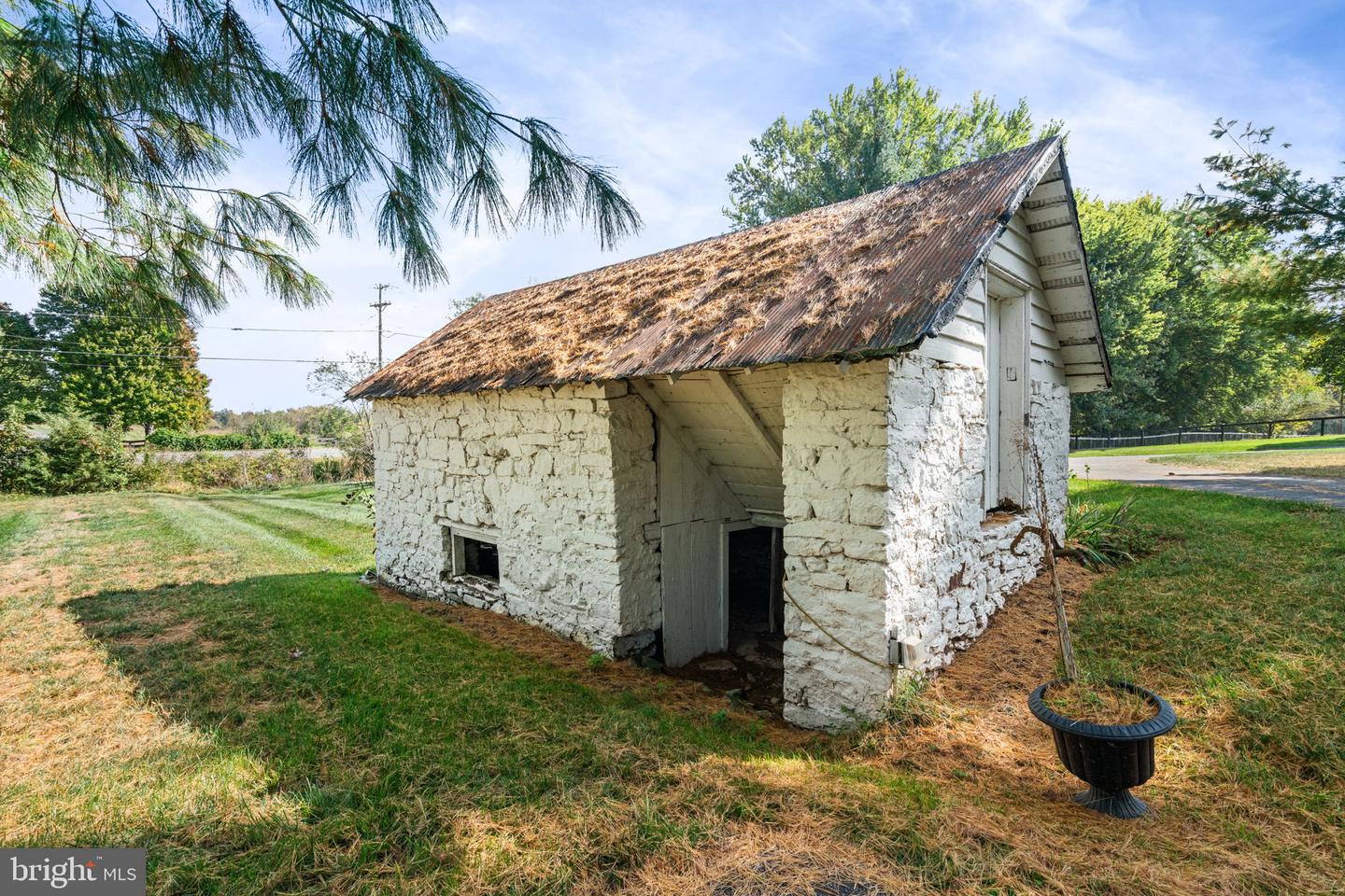 Leesburg, Virginia, 20175, United States, 4 Bedrooms Bedrooms, ,5 BathroomsBathrooms,Residential,Active,2011862