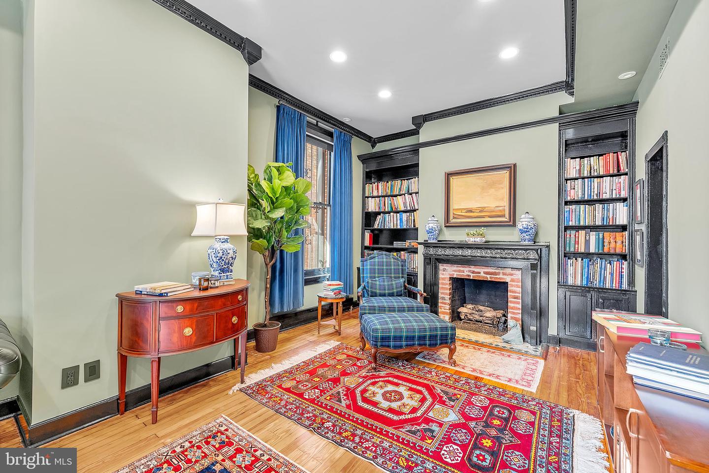 Washington, District Of Columbia, 20005, United States, 3 Bedrooms Bedrooms, ,4 BathroomsBathrooms,Residential,Active,1943762