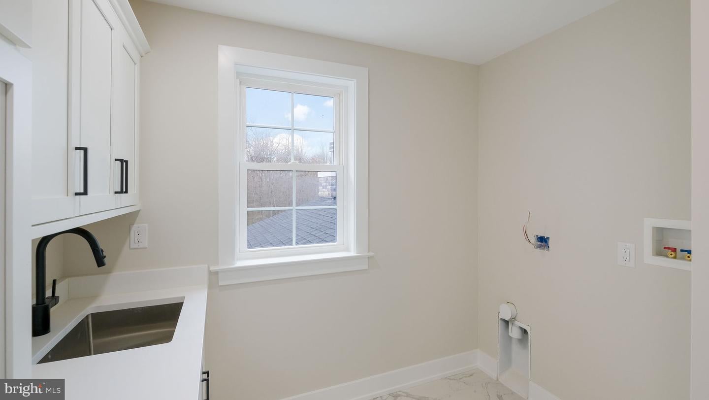 Doylestown, Pennsylvania, 18902, United States, 4 Bedrooms Bedrooms, ,5 BathroomsBathrooms,Residential,Active,1702887