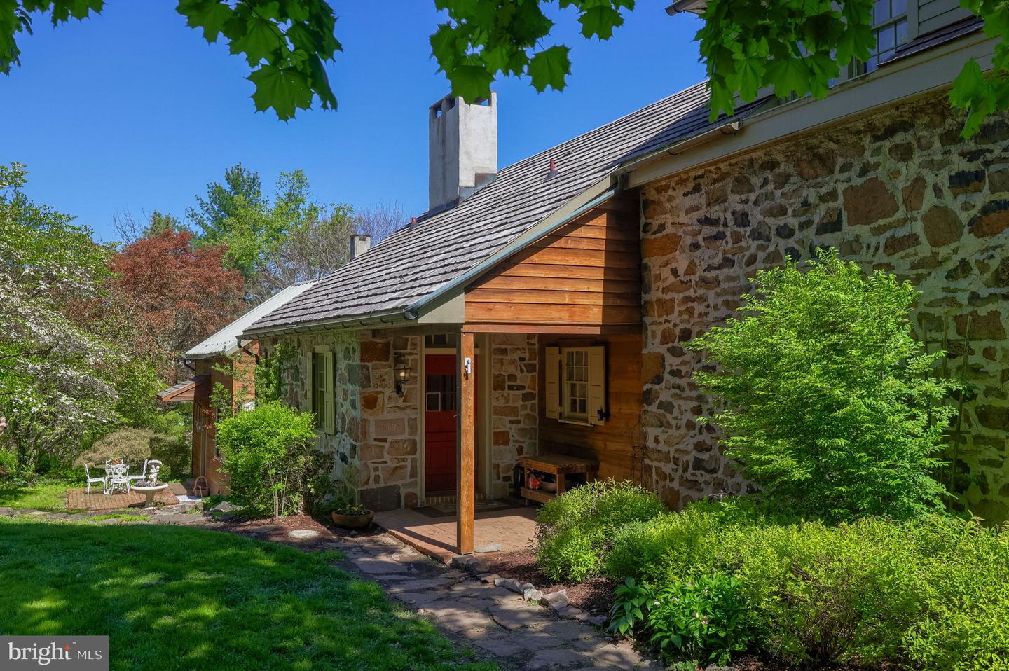 Reading, Pennsylvania, 19606, United States, 5 Bedrooms Bedrooms, ,4 BathroomsBathrooms,Residential,Active,2045028
