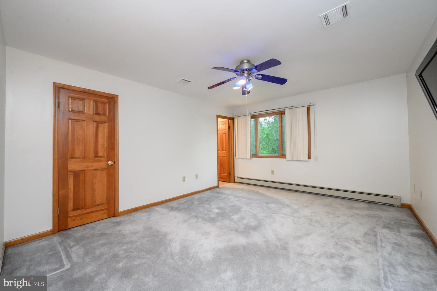 Monmouth Junction, New Jersey, 08852, United States, 5 Bedrooms Bedrooms, ,6 BathroomsBathrooms,Residential,Active,2044533