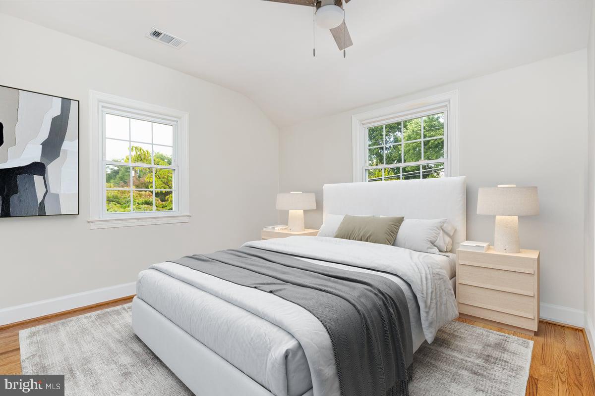 Arlington, Virginia, 22205, United States, 4 Bedrooms Bedrooms, ,4 BathroomsBathrooms,Residential,Active,1936390