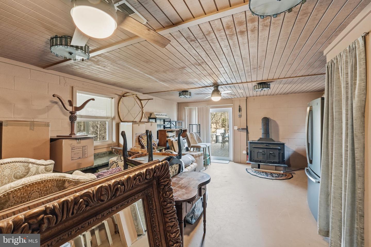 Boston, Virginia, 22713, United States, 2 Bedrooms Bedrooms, ,2 BathroomsBathrooms,Residential,Active,2008755