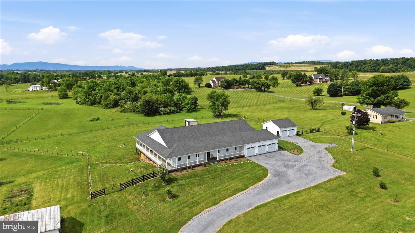 Winchester, Virginia, 22602, United States, 4 Bedrooms Bedrooms, ,4 BathroomsBathrooms,Residential,Active,2025980