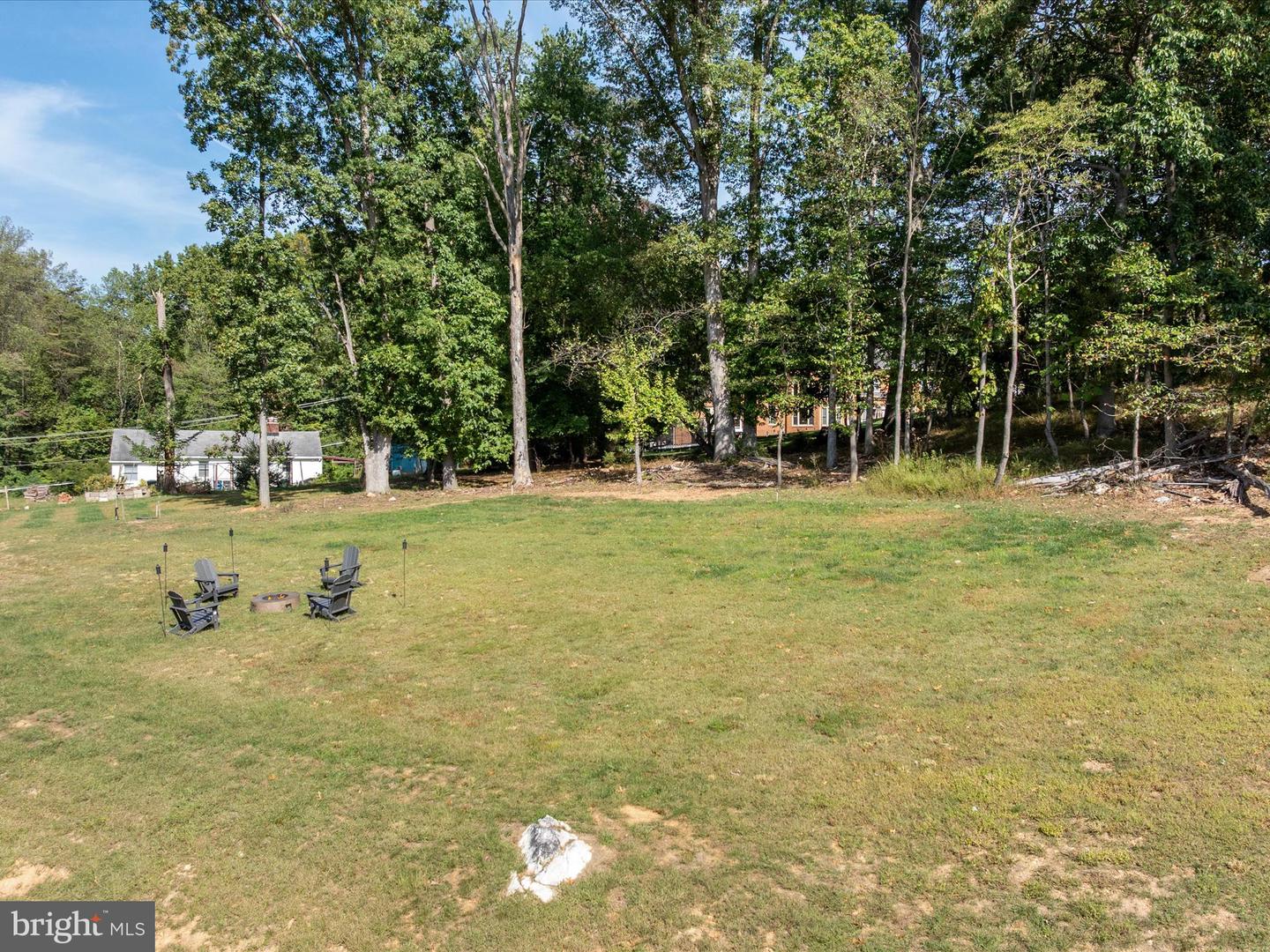 Oakton, Virginia, 22124, United States, 6 Bedrooms Bedrooms, ,6 BathroomsBathrooms,Residential,Active,1960120