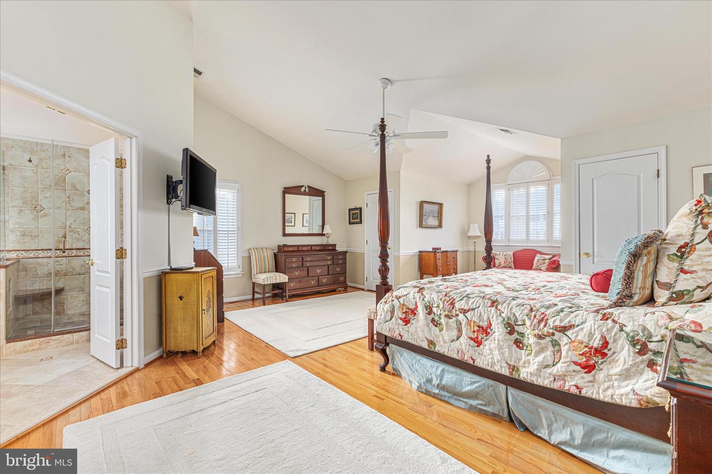 Vienna, Virginia, 22181, United States, 5 Bedrooms Bedrooms, ,4 BathroomsBathrooms,Residential,Active,2010162