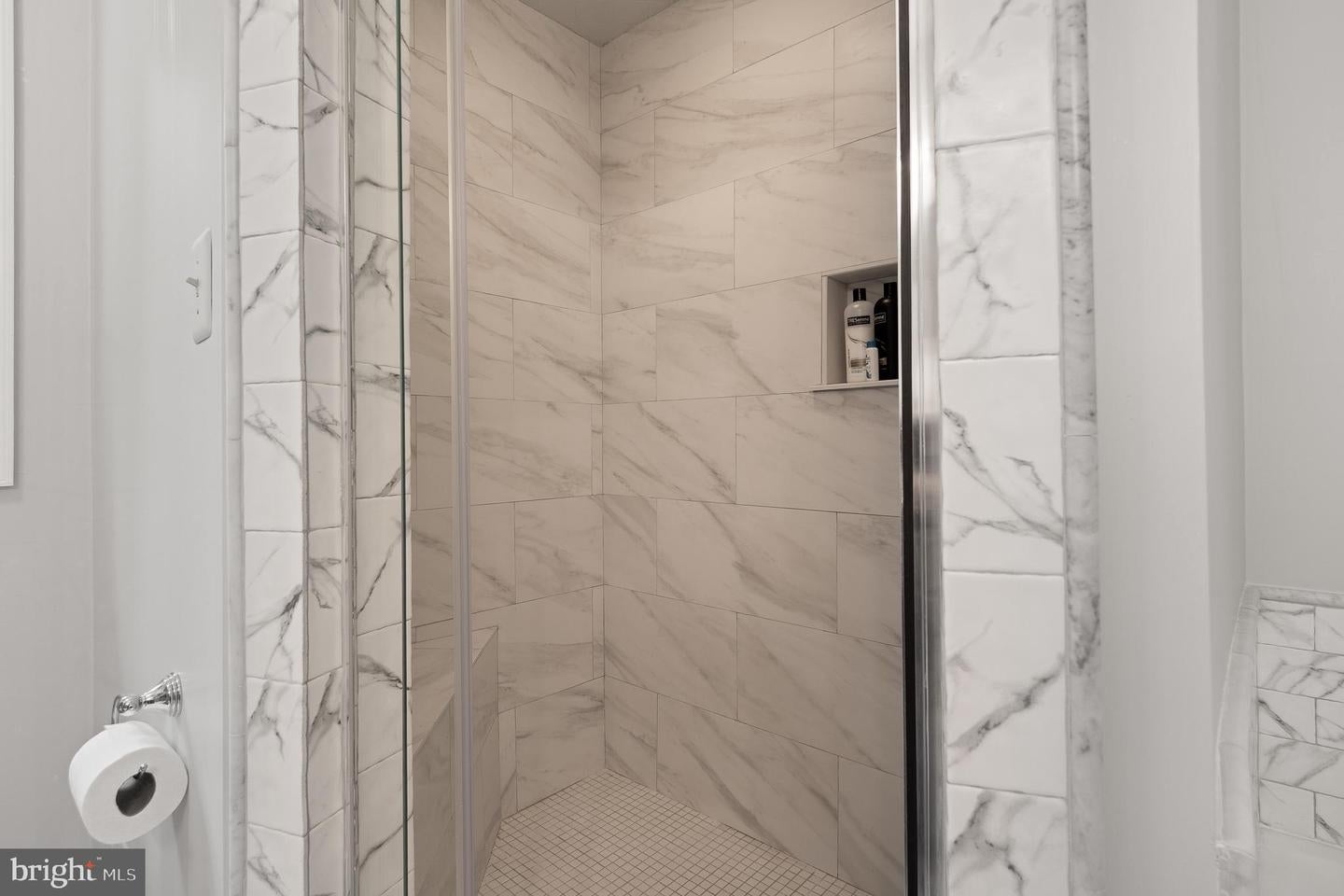 Potomac, Maryland, 20854, United States, 5 Bedrooms Bedrooms, ,6 BathroomsBathrooms,Residential,Active,1988488