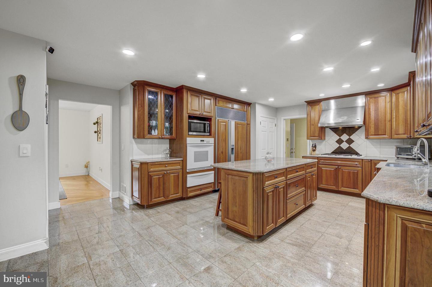 Plainsboro, New Jersey, 08536, United States, 5 Bedrooms Bedrooms, ,3 BathroomsBathrooms,Residential,Active,1853623