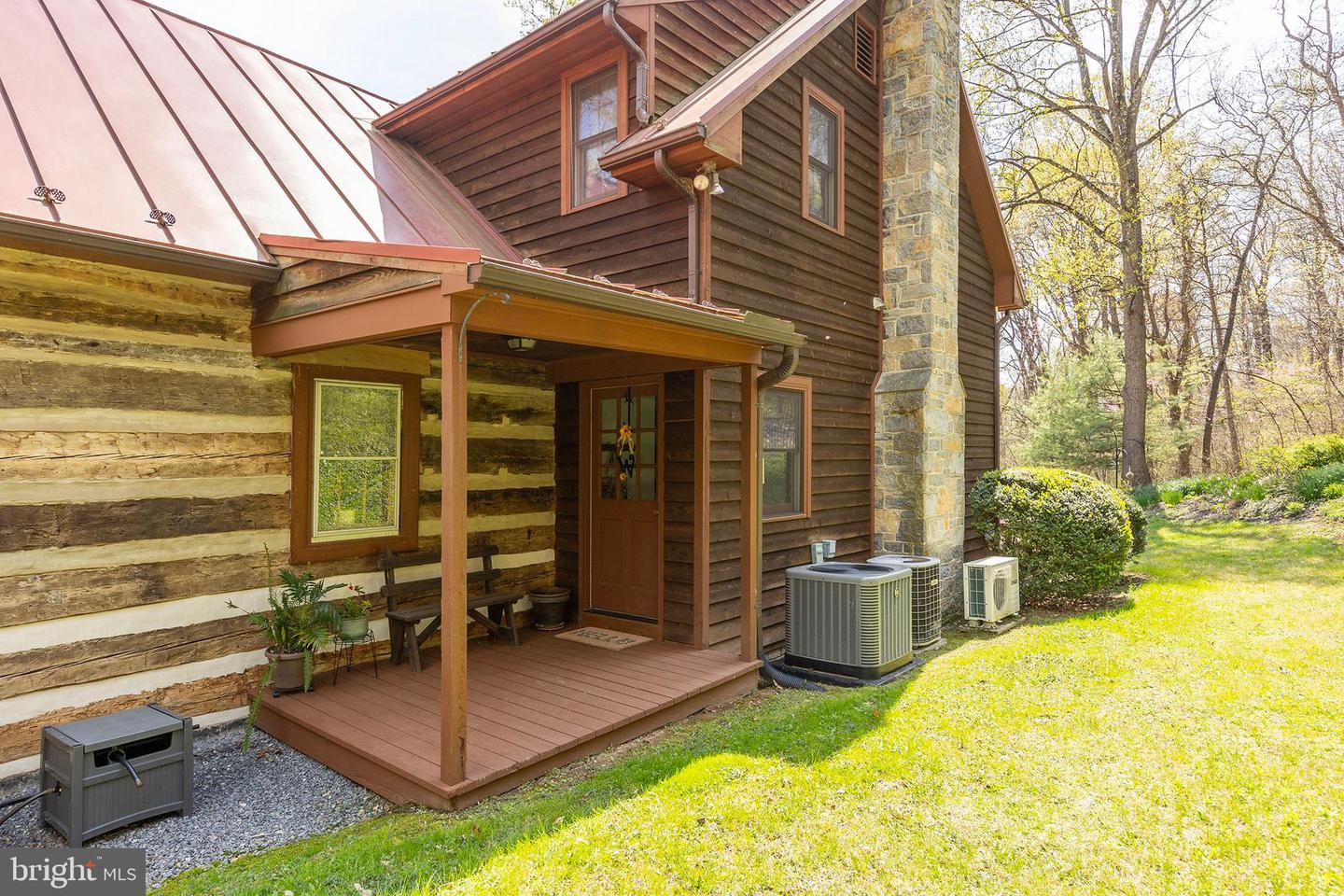 Winchester, Virginia, 22602, United States, 4 Bedrooms Bedrooms, ,4 BathroomsBathrooms,Residential,Active,2041509