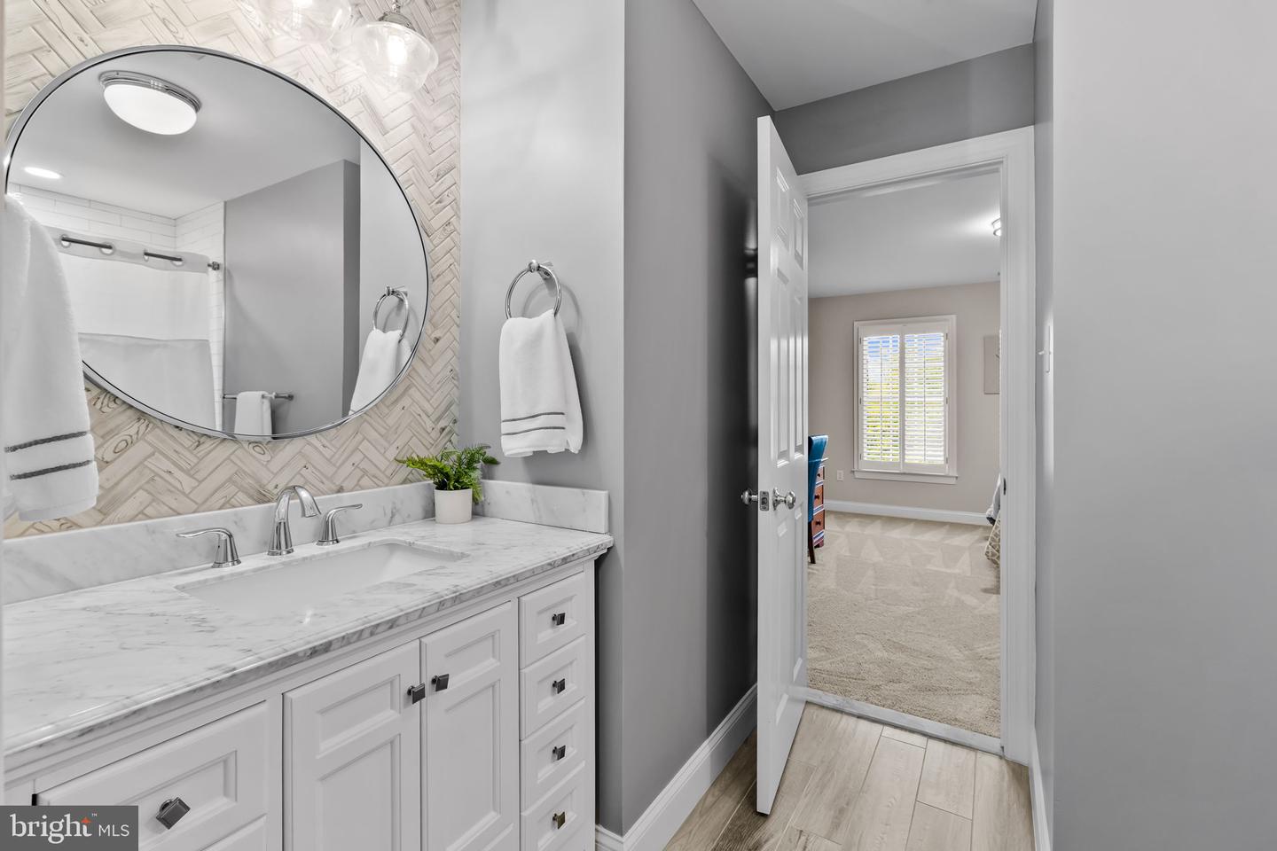 Ellicott City, Maryland, 21042, United States, 5 Bedrooms Bedrooms, ,5 BathroomsBathrooms,Residential,Active,2044187