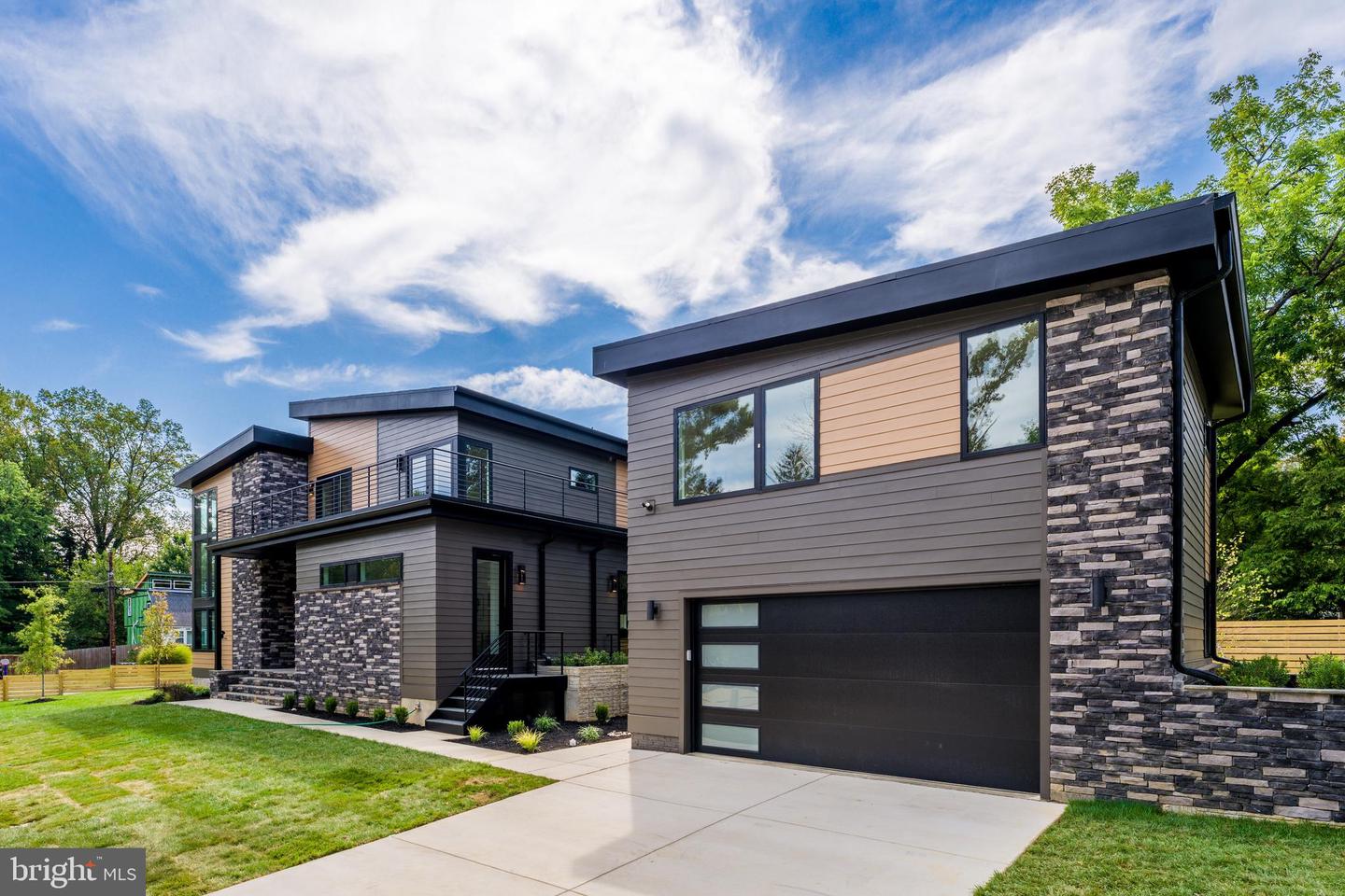 Falls Church, Virginia, 22042, United States, 6 Bedrooms Bedrooms, ,6 BathroomsBathrooms,Residential,Active,2011212