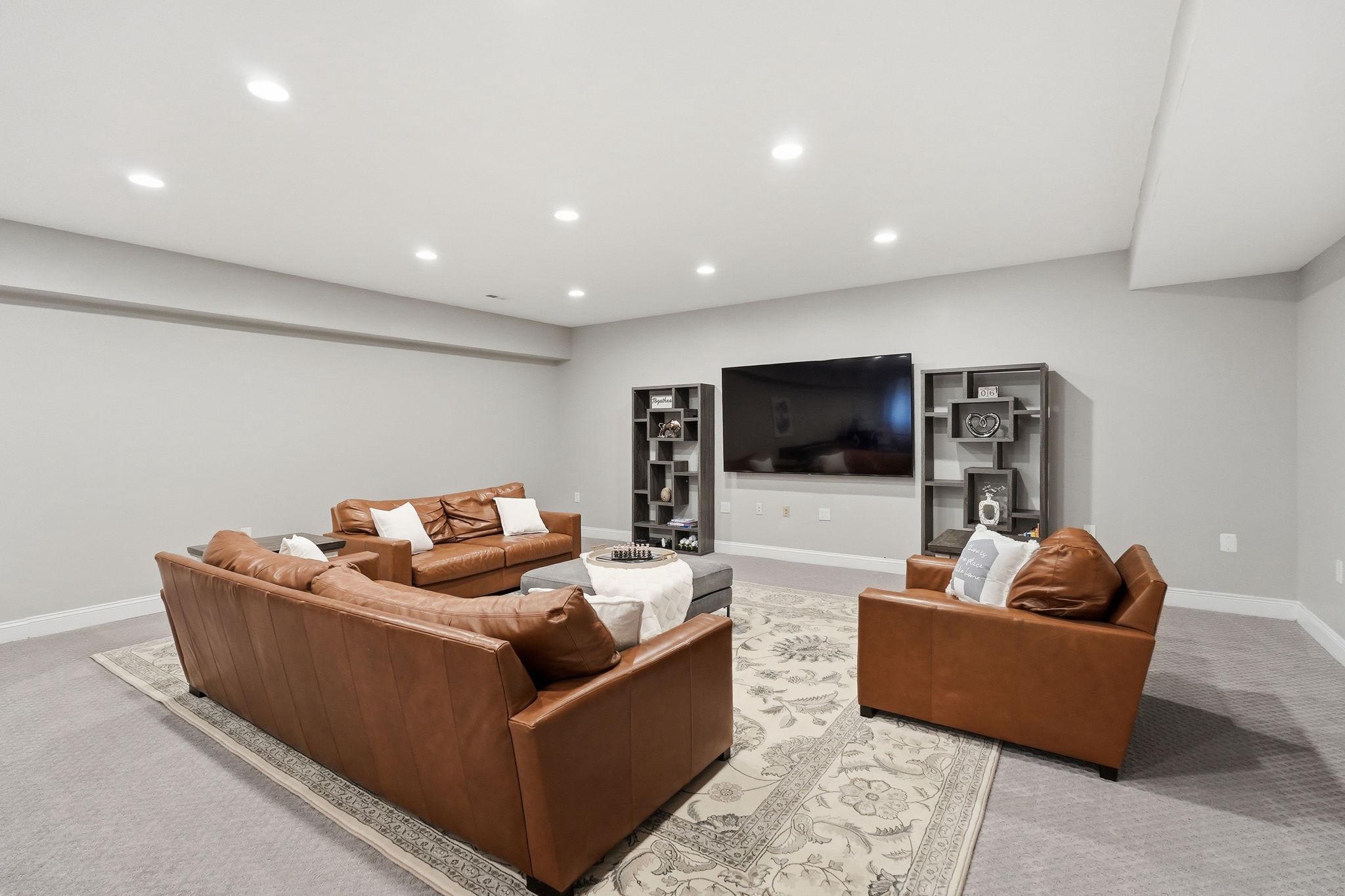 North Potomac, Maryland, 20878, United States, 7 Bedrooms Bedrooms, ,8 BathroomsBathrooms,Residential,Active,2044145