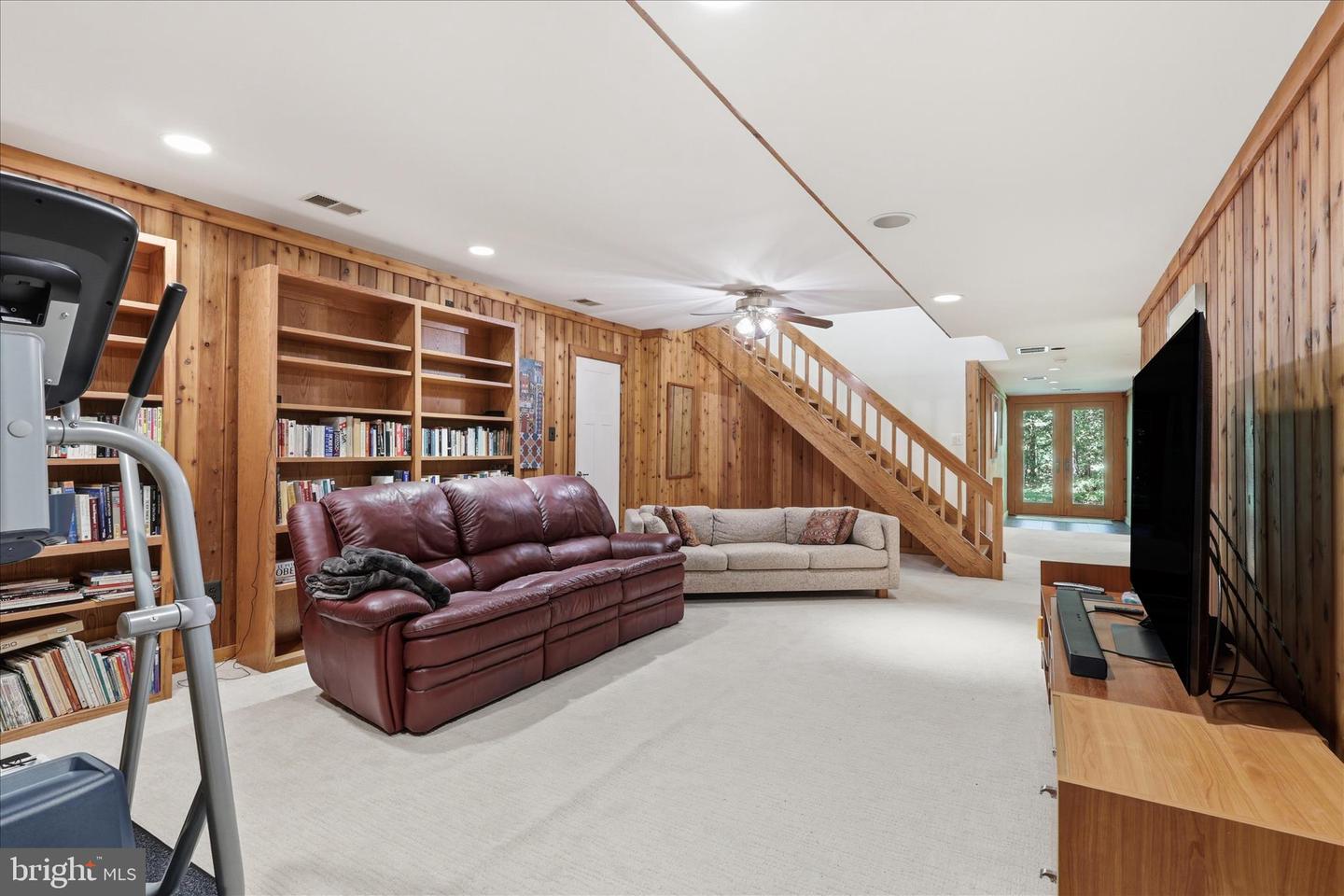 Great Falls, Virginia, 22066, United States, 4 Bedrooms Bedrooms, ,4 BathroomsBathrooms,Residential,Pending,2045715