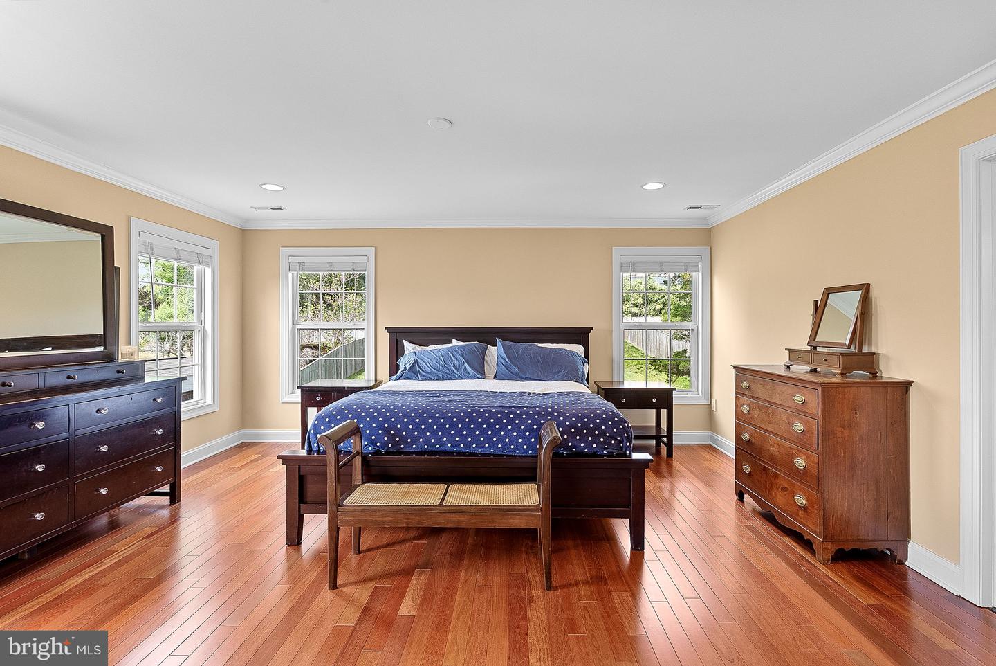 Annandale, Virginia, 22003, United States, 4 Bedrooms Bedrooms, ,4 BathroomsBathrooms,Residential,Active,2044601