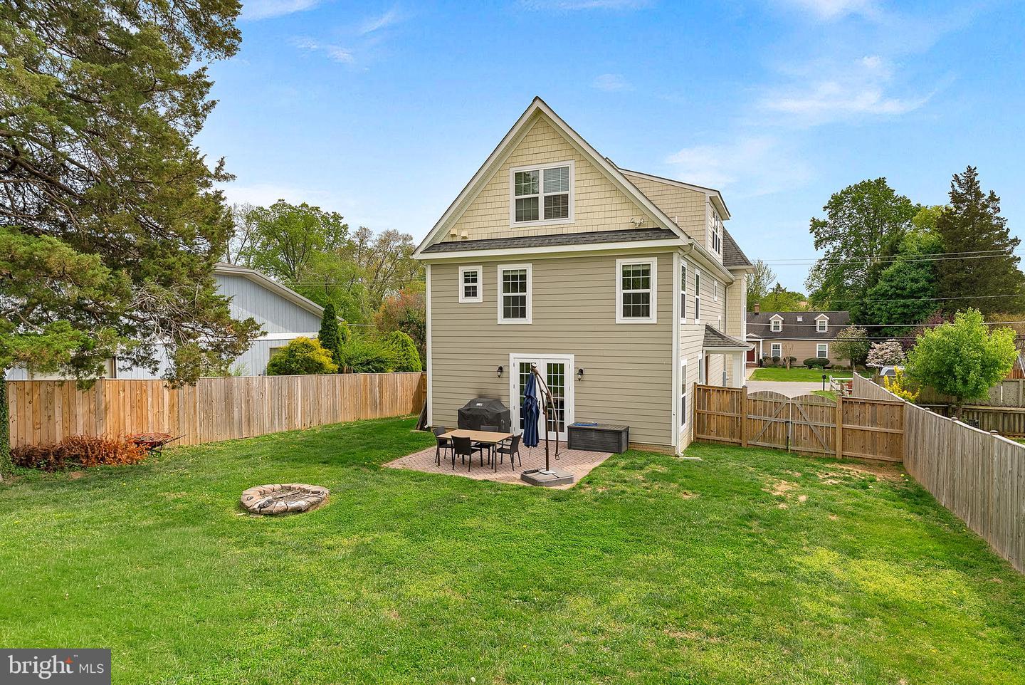 Annandale, Virginia, 22003, United States, 4 Bedrooms Bedrooms, ,4 BathroomsBathrooms,Residential,Active,2044601