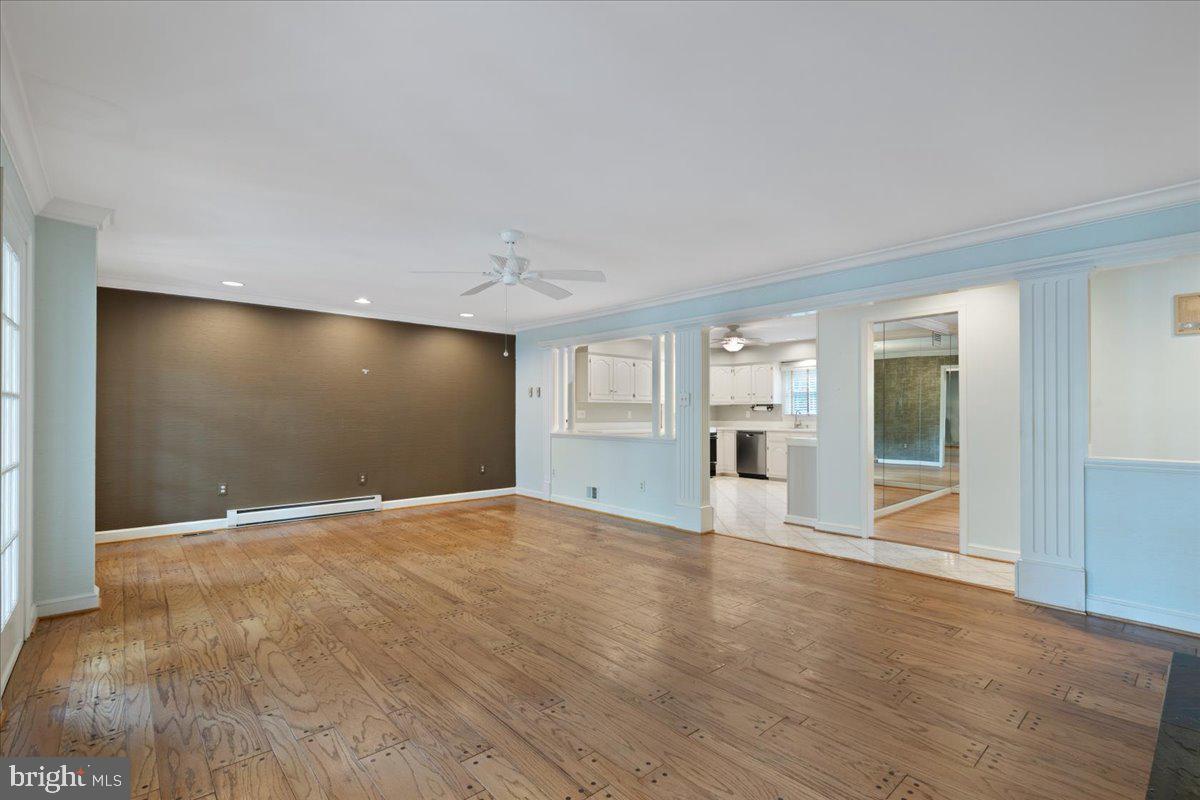 Great Falls, Virginia, 22066, United States, 5 Bedrooms Bedrooms, ,3 BathroomsBathrooms,Residential,Active,1941376
