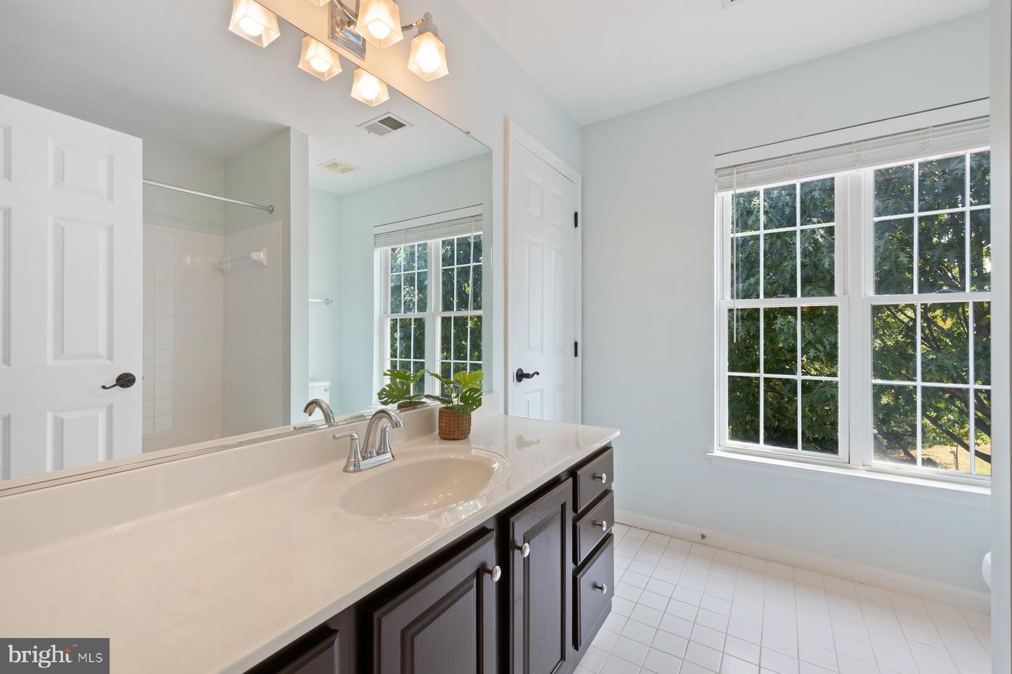 Rockville, Maryland, 20850, United States, 5 Bedrooms Bedrooms, ,6 BathroomsBathrooms,Residential,Active,1941388