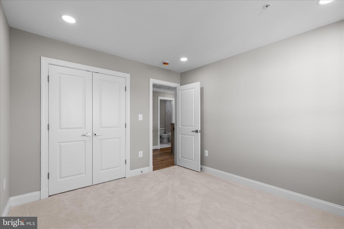 Fort Washington, Maryland, 20744, United States, 5 Bedrooms Bedrooms, ,4 BathroomsBathrooms,Residential,Active,1987253