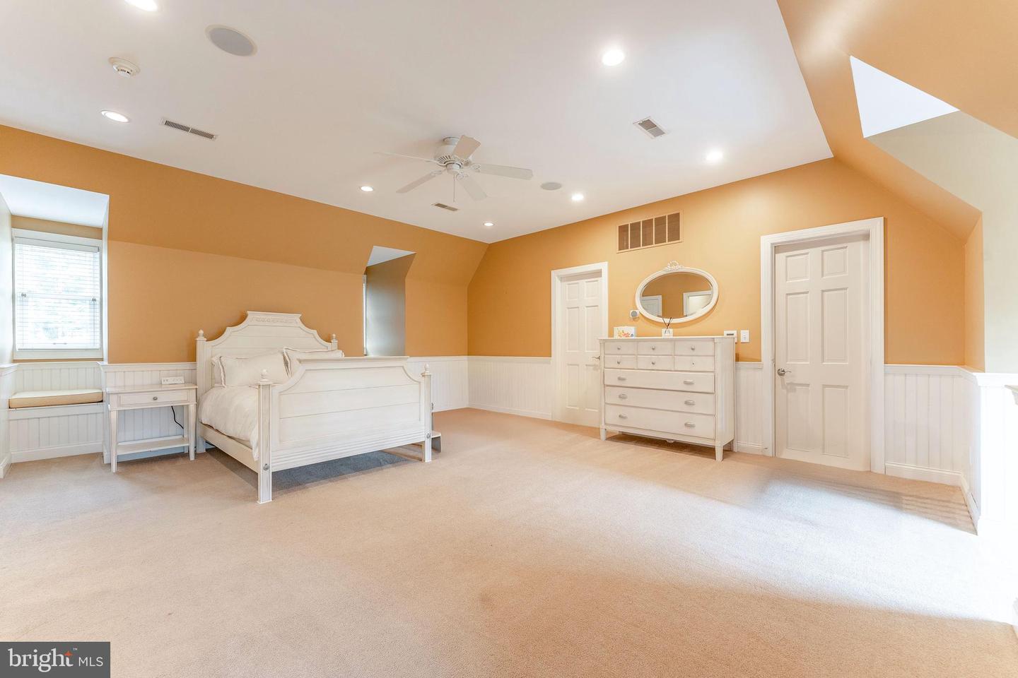 Wilmington, Delaware, 19807, United States, 6 Bedrooms Bedrooms, ,10 BathroomsBathrooms,Residential,Active,1839436