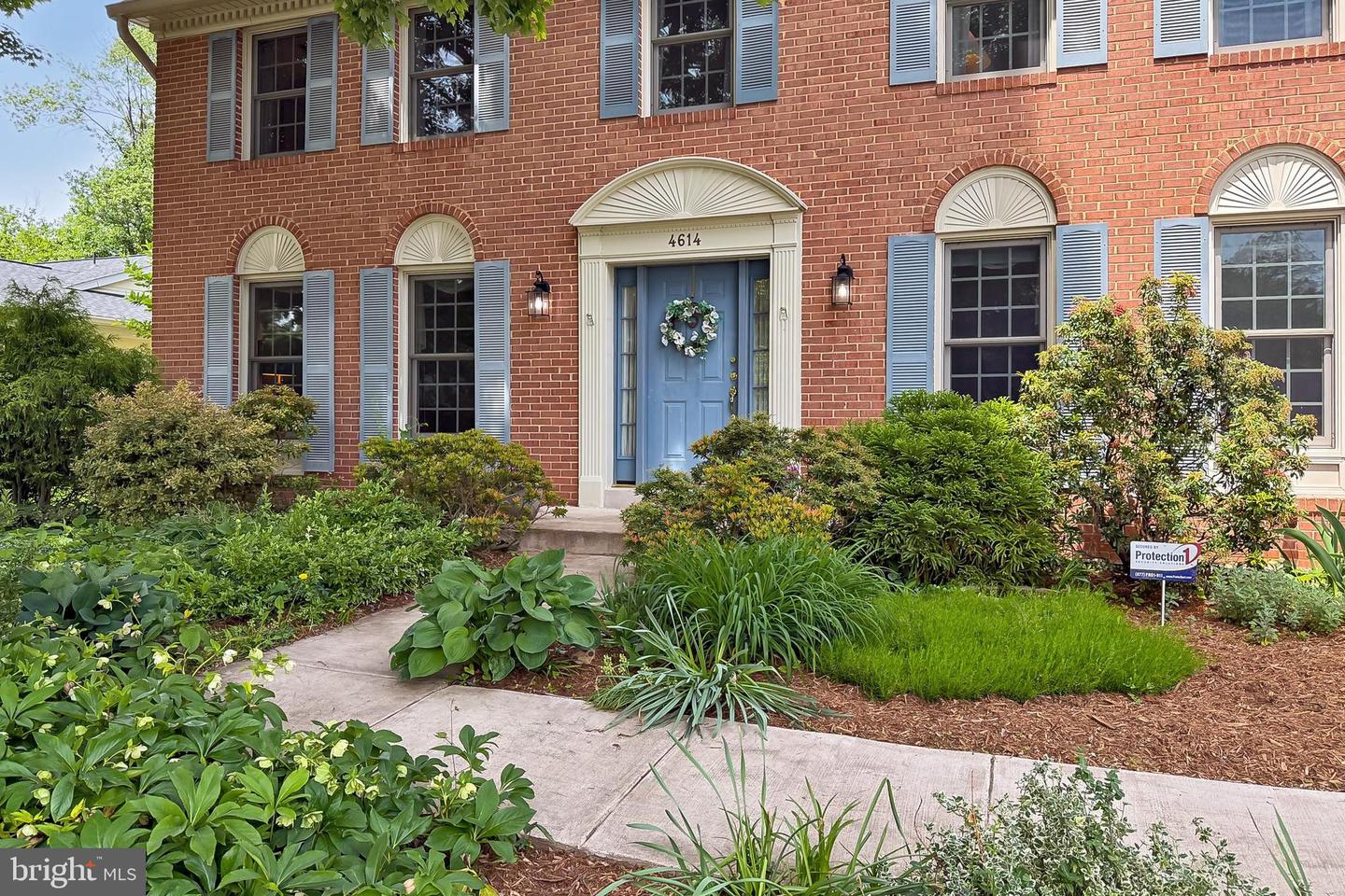 Fairfax, Virginia, 22032, United States, 4 Bedrooms Bedrooms, ,3 BathroomsBathrooms,Residential,Active,1810450