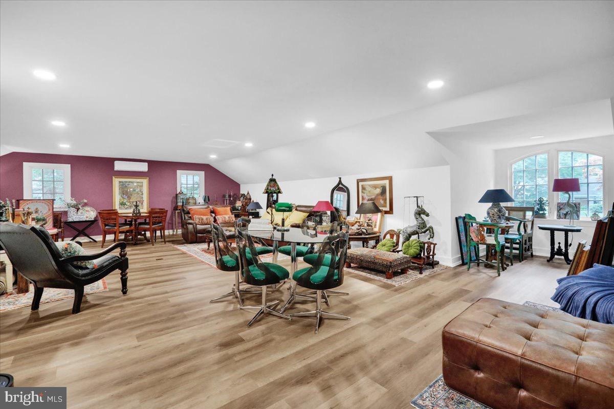 Lancaster, Pennsylvania, 17603, United States, 4 Bedrooms Bedrooms, ,3 BathroomsBathrooms,Residential,Active,1936456