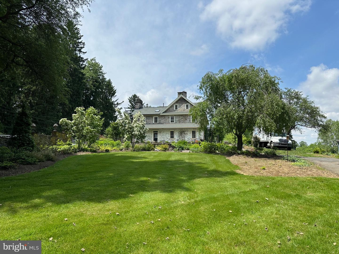 Lancaster, Pennsylvania, 17601, United States, 5 Bedrooms Bedrooms, ,3 BathroomsBathrooms,Residential,Active,1934784