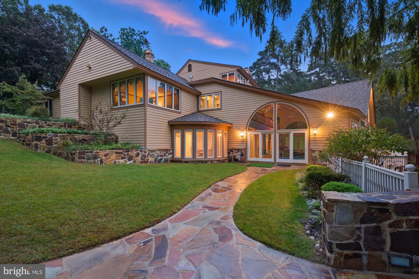 Hammonton, New Jersey, 08037, United States, 5 Bedrooms Bedrooms, ,6 BathroomsBathrooms,Residential,Active,1954441