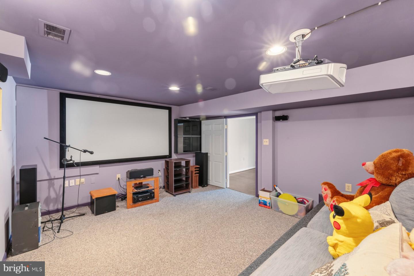 North Potomac, Maryland, 20878, United States, 5 Bedrooms Bedrooms, ,6 BathroomsBathrooms,Residential,Active,2045699