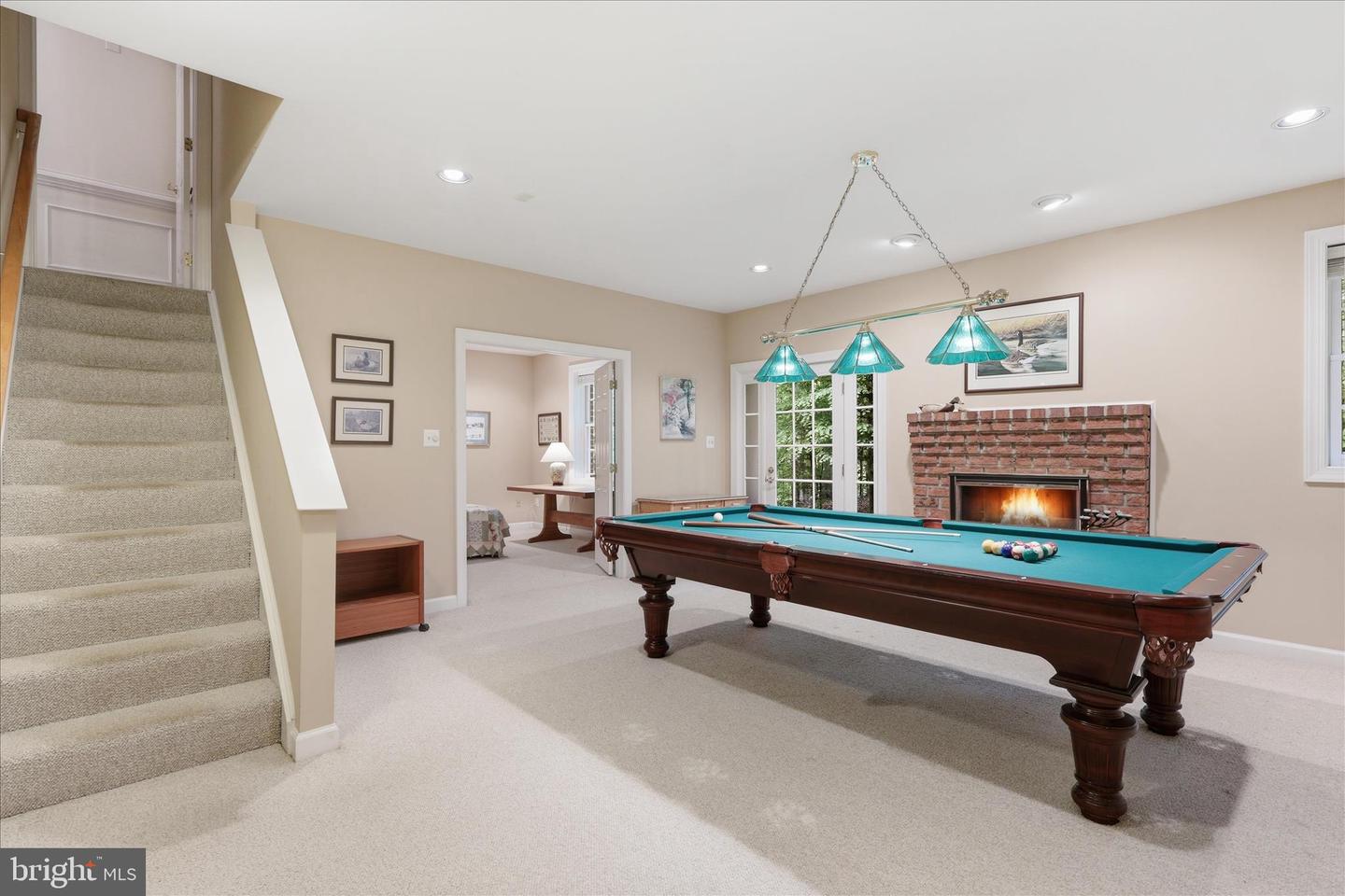 Oakton, Virginia, 22124, United States, 5 Bedrooms Bedrooms, ,5 BathroomsBathrooms,Residential,Pending,2045766