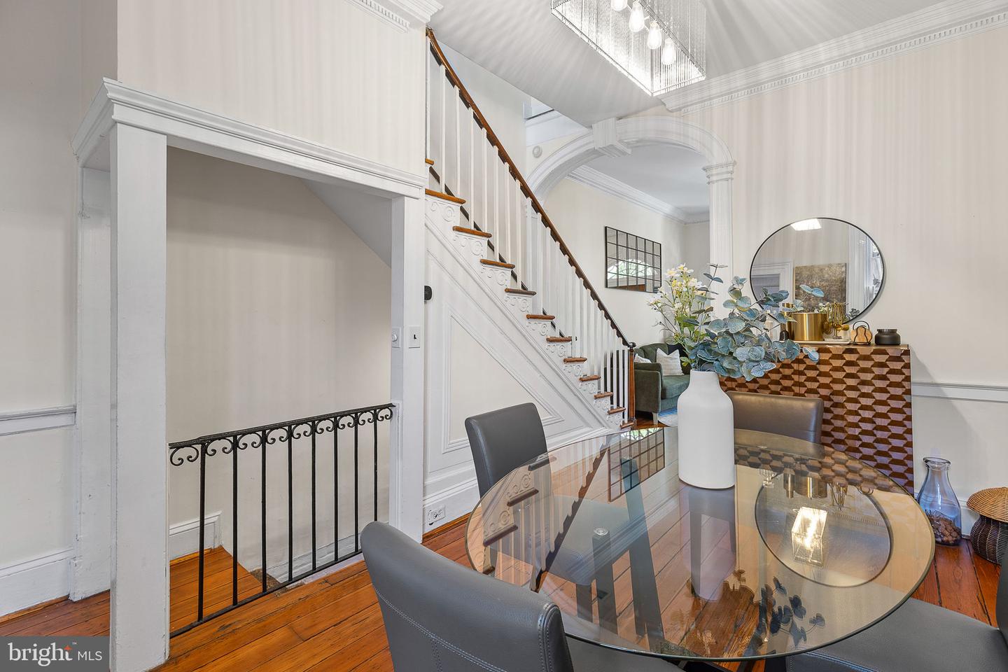 Alexandria, Virginia, 22314, United States, 3 Bedrooms Bedrooms, ,3 BathroomsBathrooms,Residential,Active,1927676