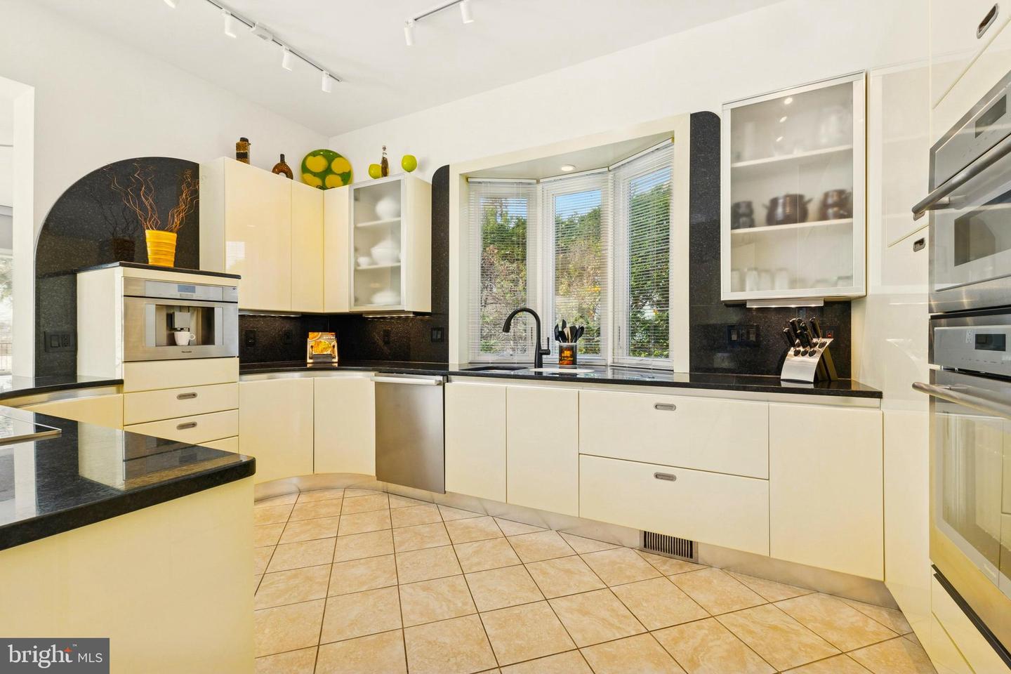 Gainesville, Virginia, 20155, United States, 3 Bedrooms Bedrooms, ,5 BathroomsBathrooms,Residential,Active,2015424