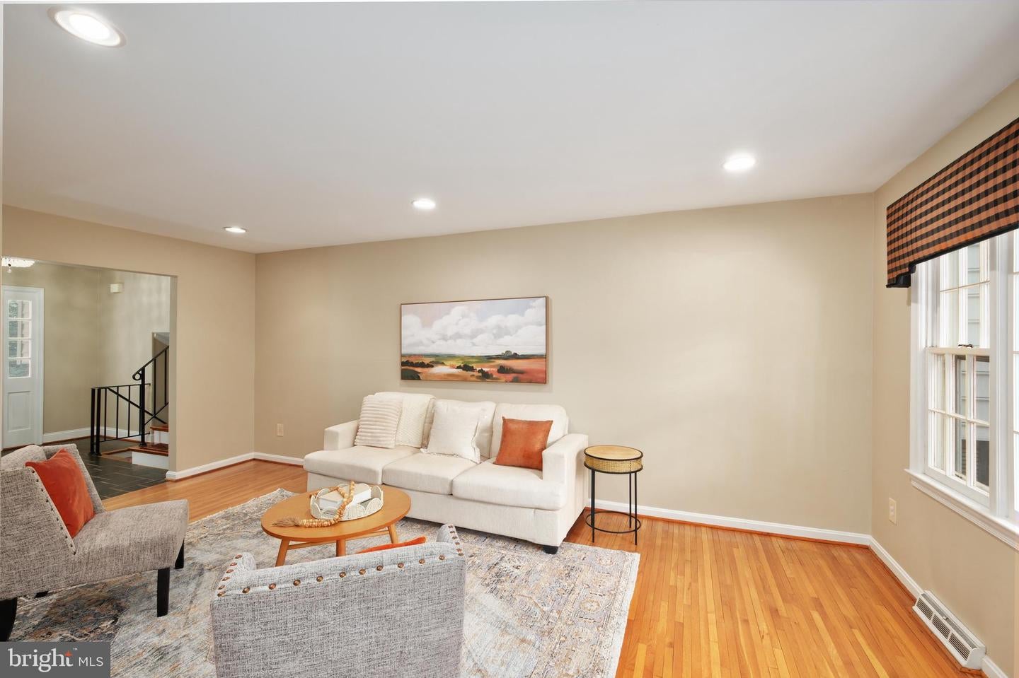 Fairfax Station, Virginia, 22039, United States, 4 Bedrooms Bedrooms, ,3 BathroomsBathrooms,Residential,Active,1936424